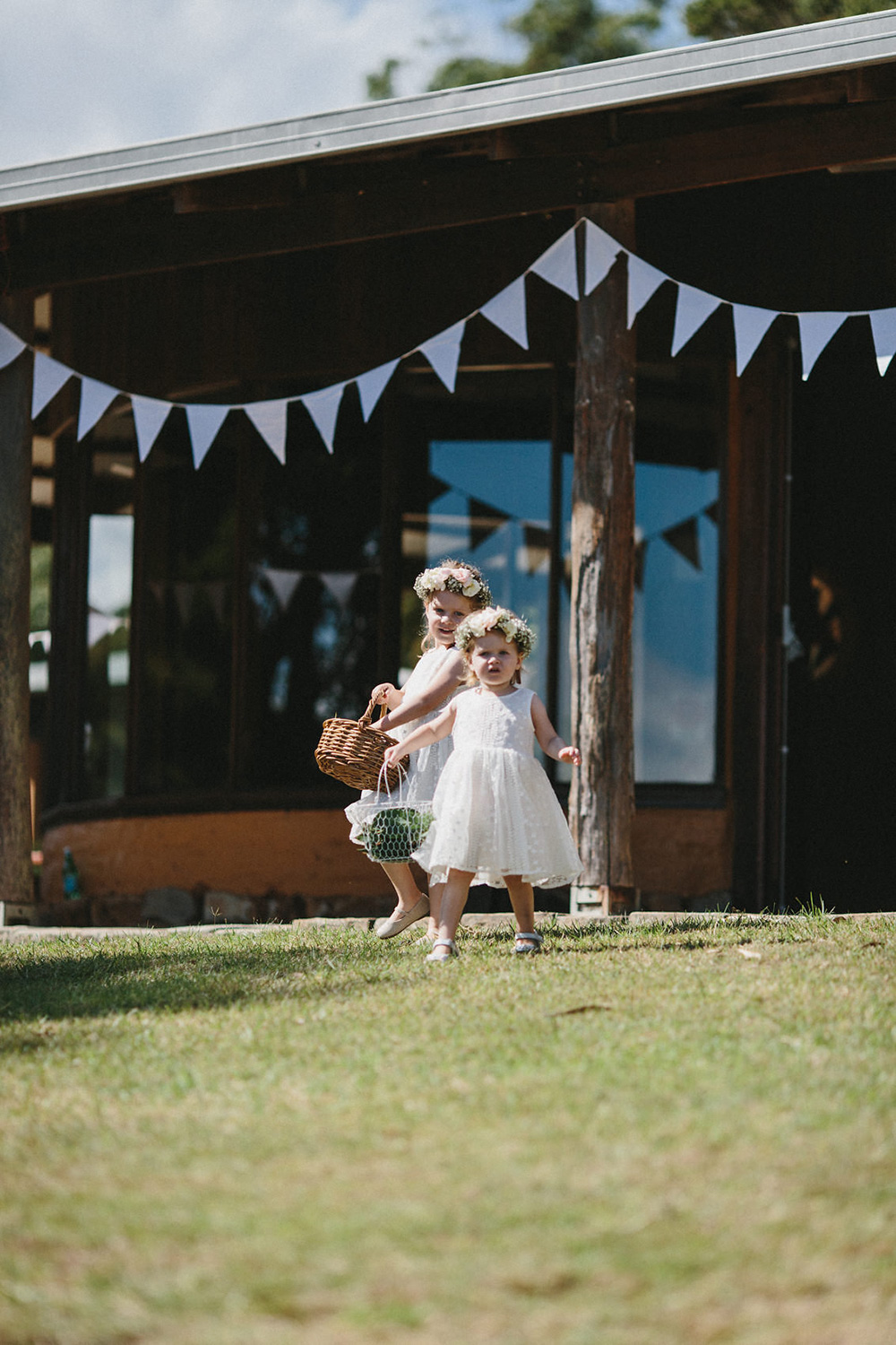Emma_Dave_Relaxed-Rustic-Wedding_SBS_014