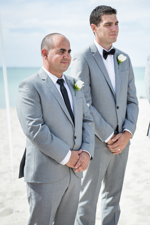 An earthy beach wedding on the Mornington Peninsula: Emma & Joe | Easy ...