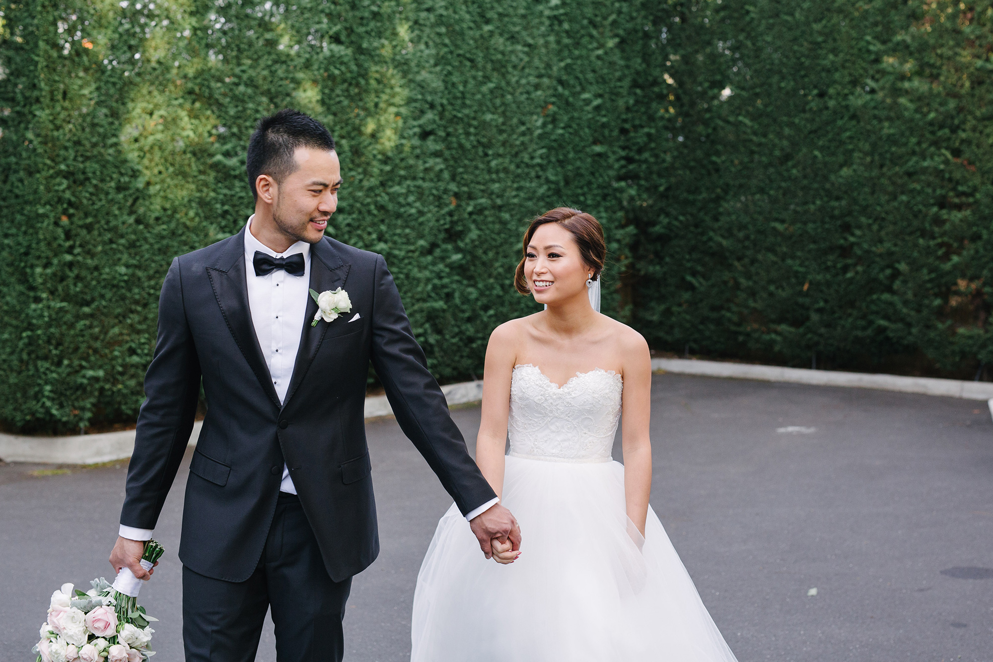 Eve_Phuc_Modern-Elegant-Wedding_Madeleine-Chiller-Photography_033