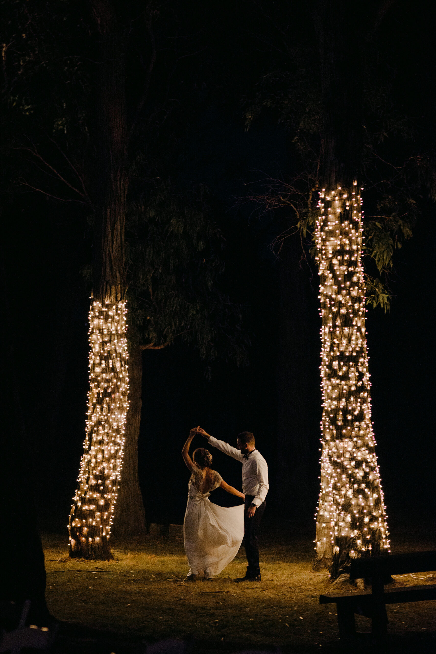 Felicity Steven Romantic Rustic Wedding Tess Follett Photography 050 scaled