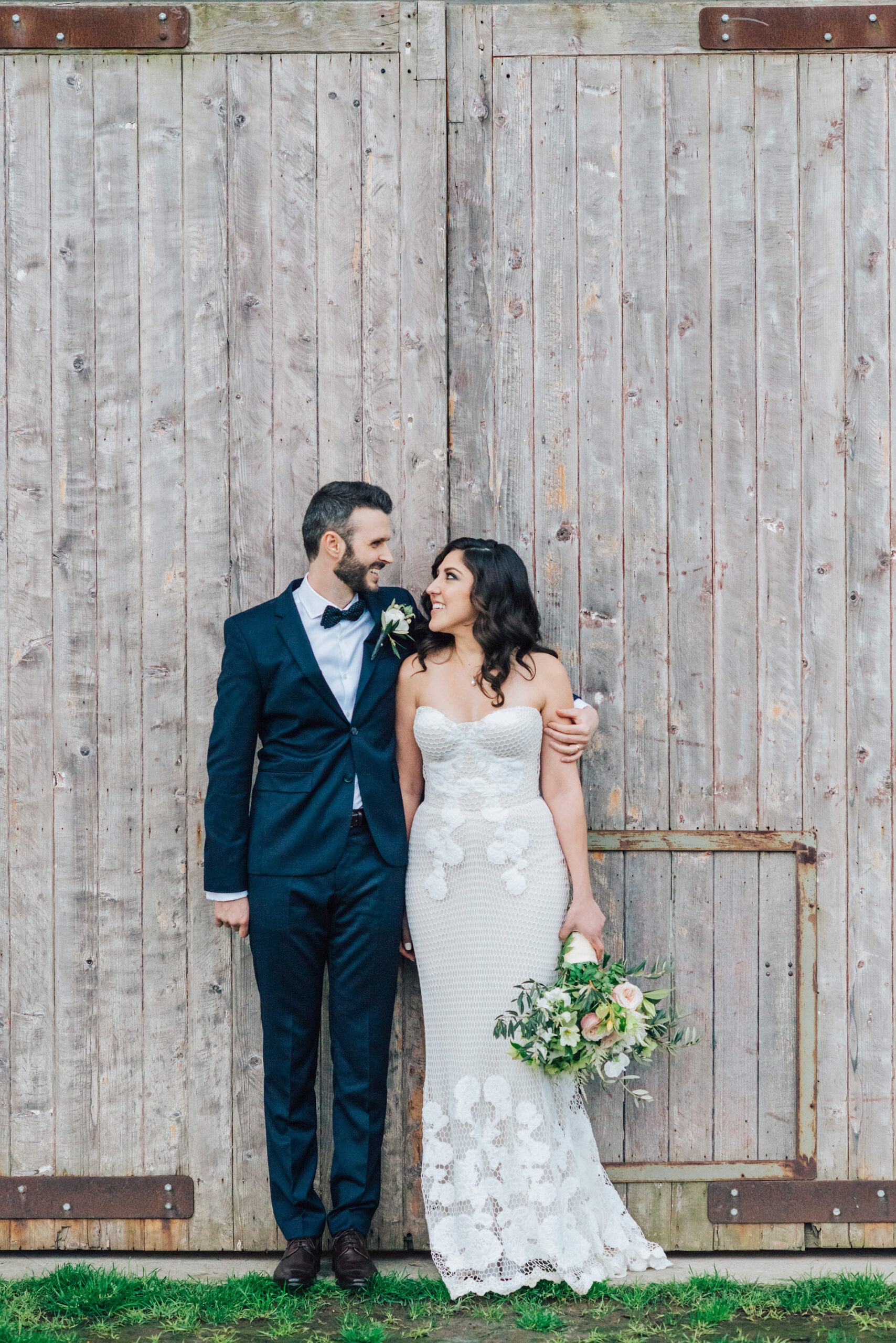 Frances_Chris_Elegant-Rustic-Wedding_027