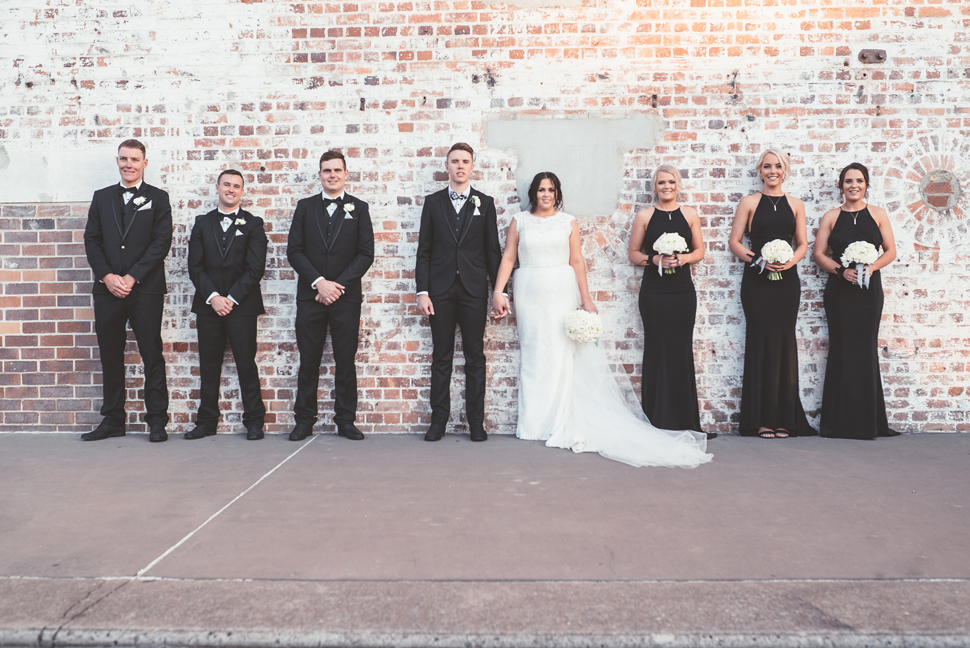 Hannah_Hayden_Modern-Elegant-Wedding_036