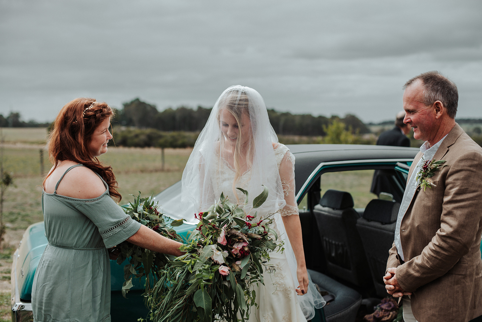 Hannah_James_Relaxed-Boho-Wedding_Shannon-Stent-Images_010
