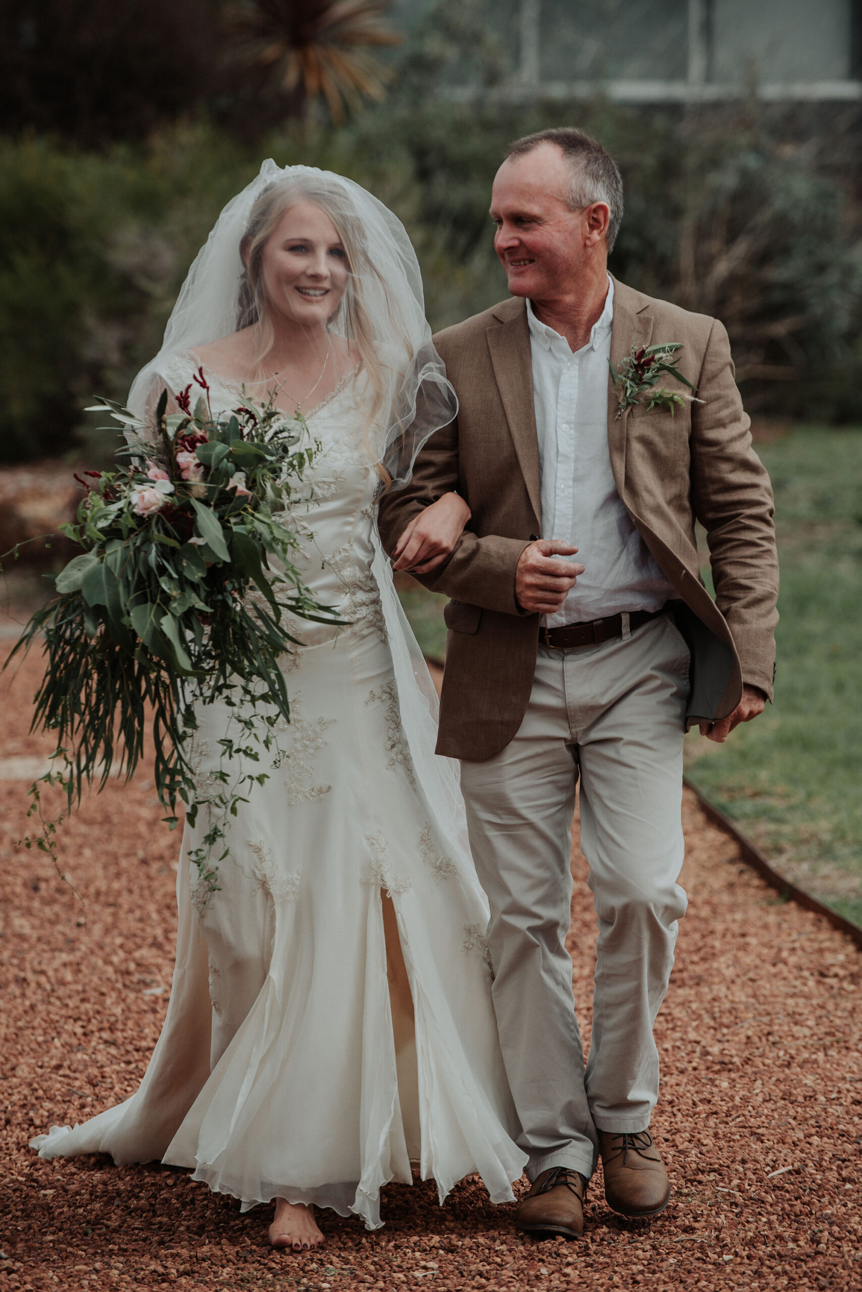 Hannah_James_Relaxed-Boho-Wedding_Shannon-Stent-Images_SBS_005