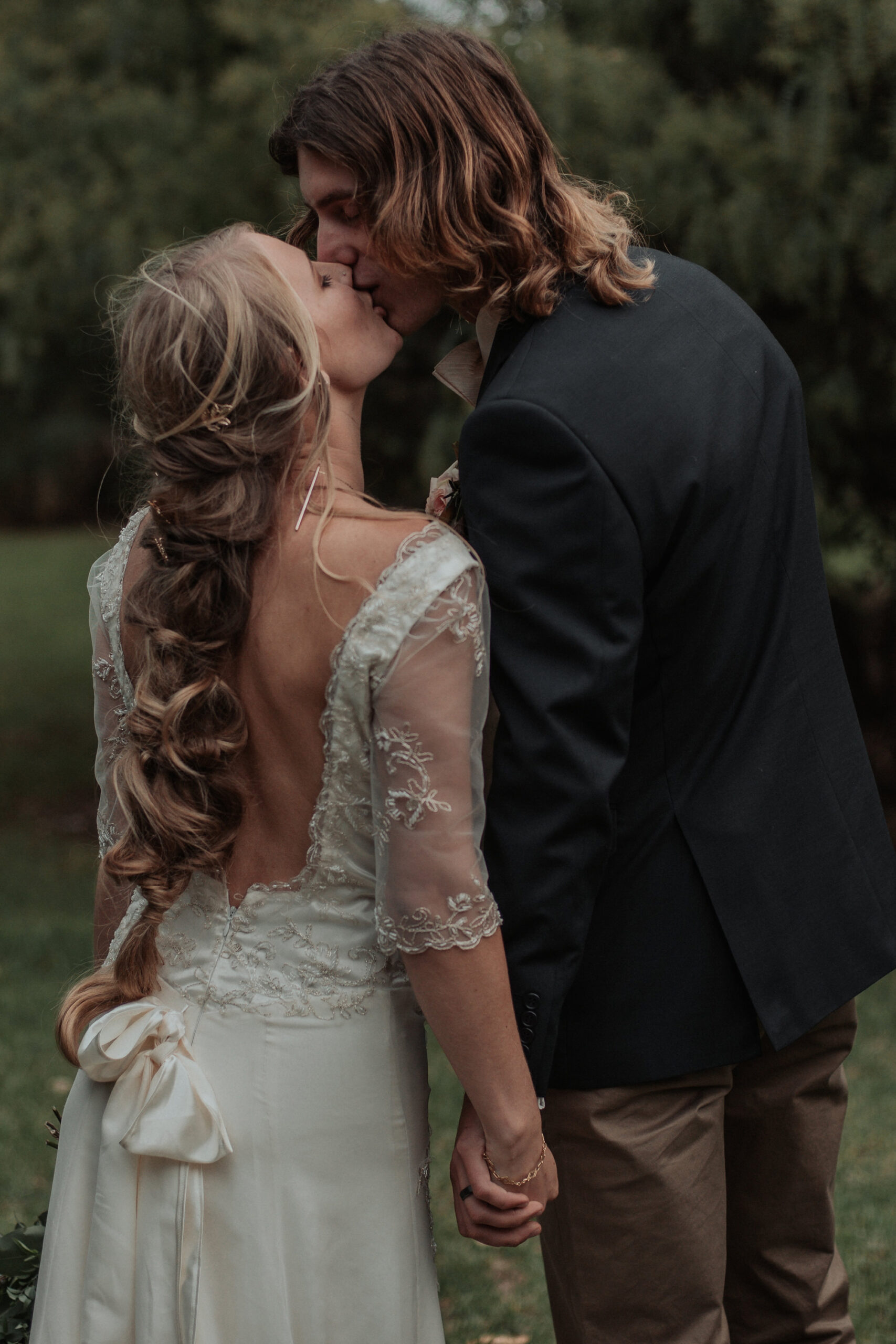 Hannah_James_Relaxed-Boho-Wedding_Shannon-Stent-Images_SBS_027
