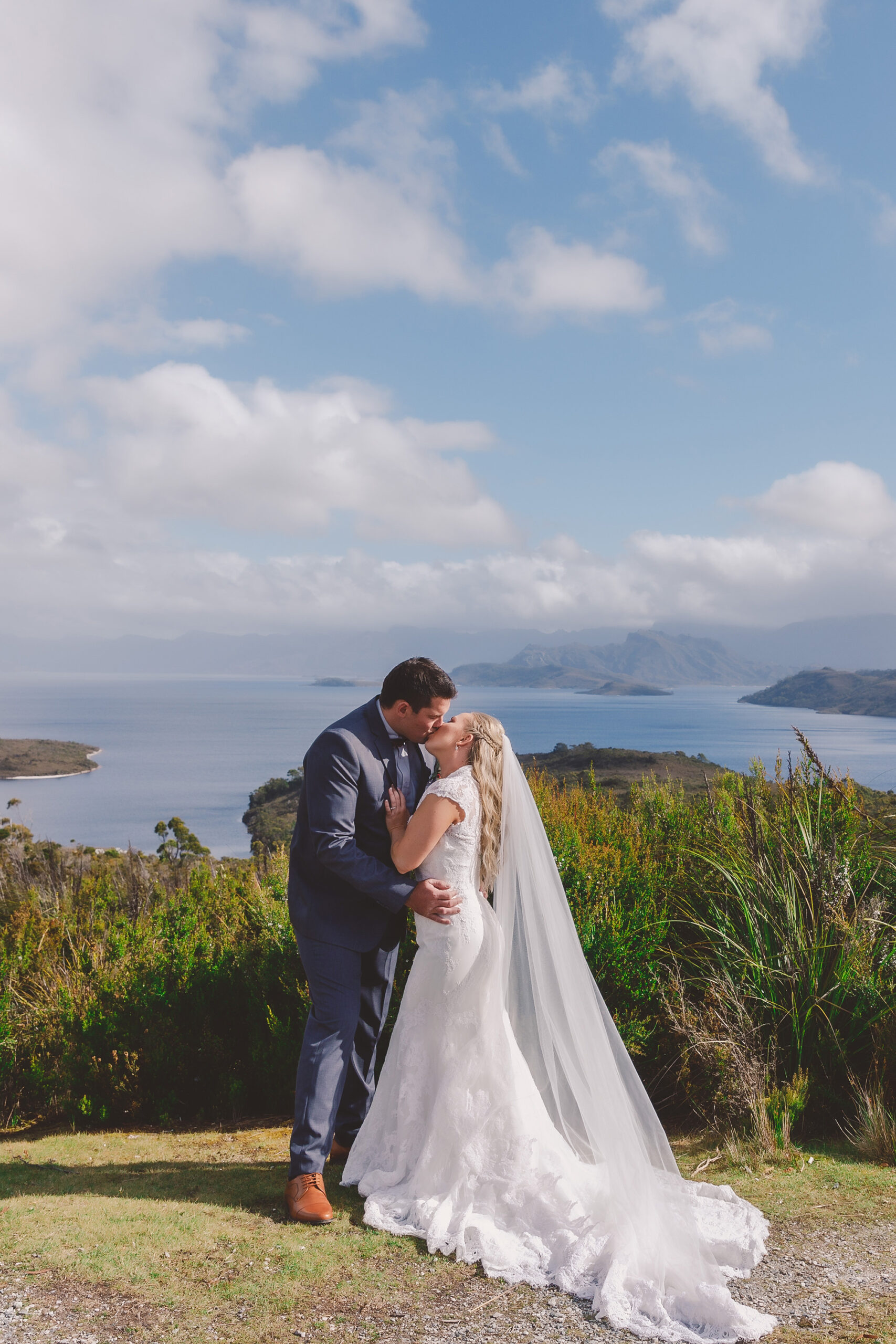 Hannah_Sam_Rustic-Tasmania-Wedding_Something-Special-Photography_SBS_014