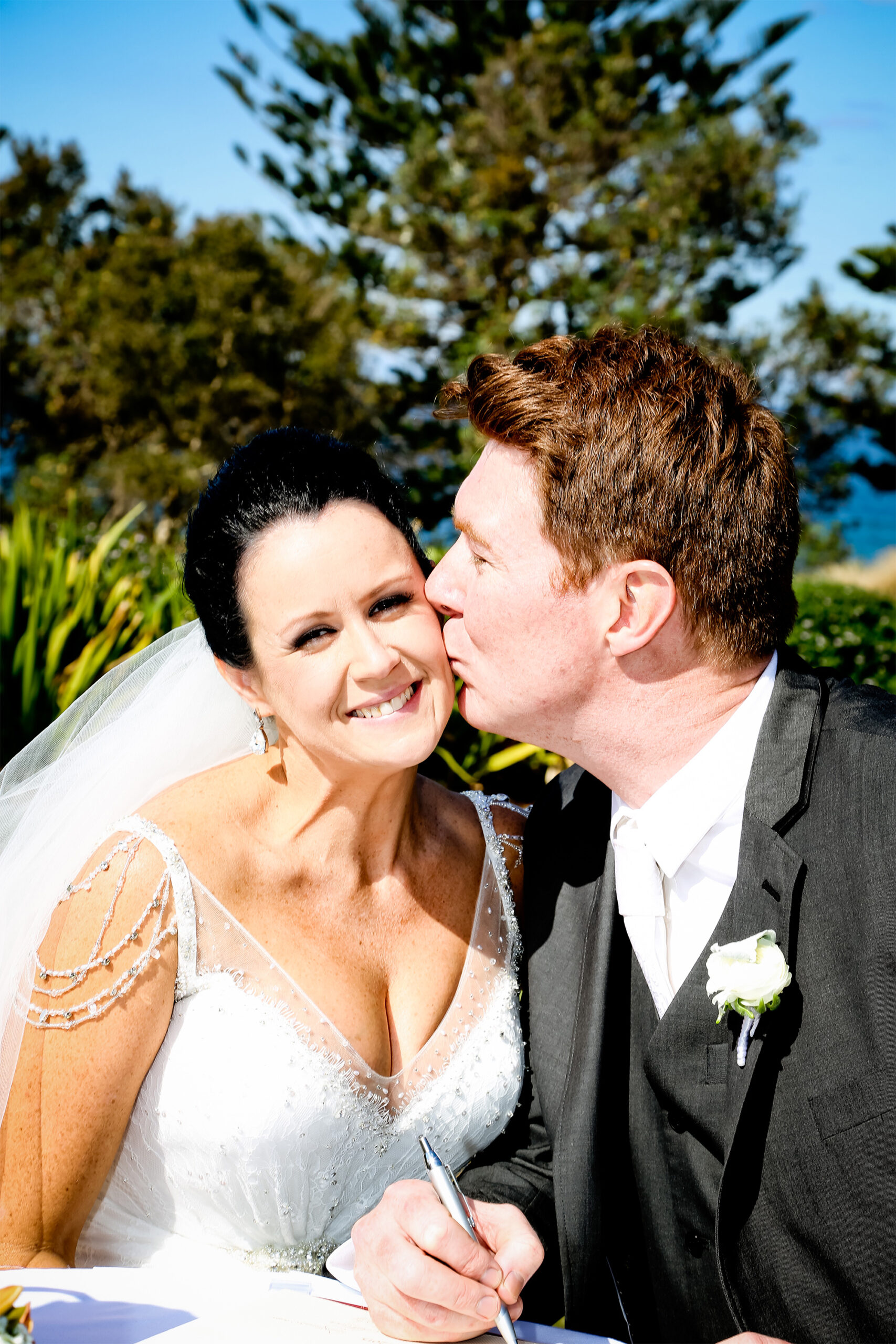 Helen_Nick_Beach-Wedding_SBS_012