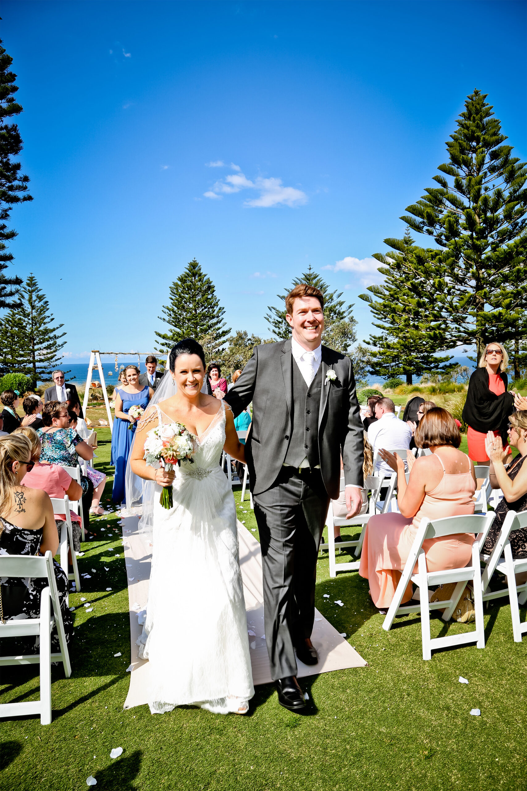 Helen_Nick_Beach-Wedding_SBS_014