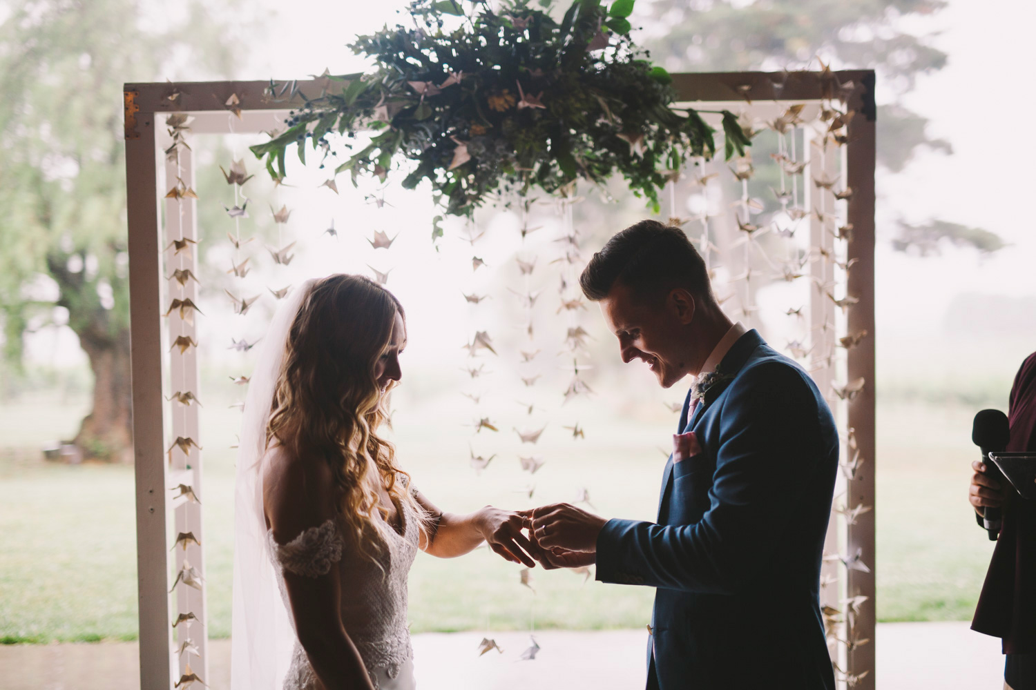 Holly_Jesse_Romantic-Rustic-Wedding_Lavan-Photography_013