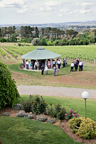 Jacqueline_Lachlan_Vintage-Country-Wedding_309_020