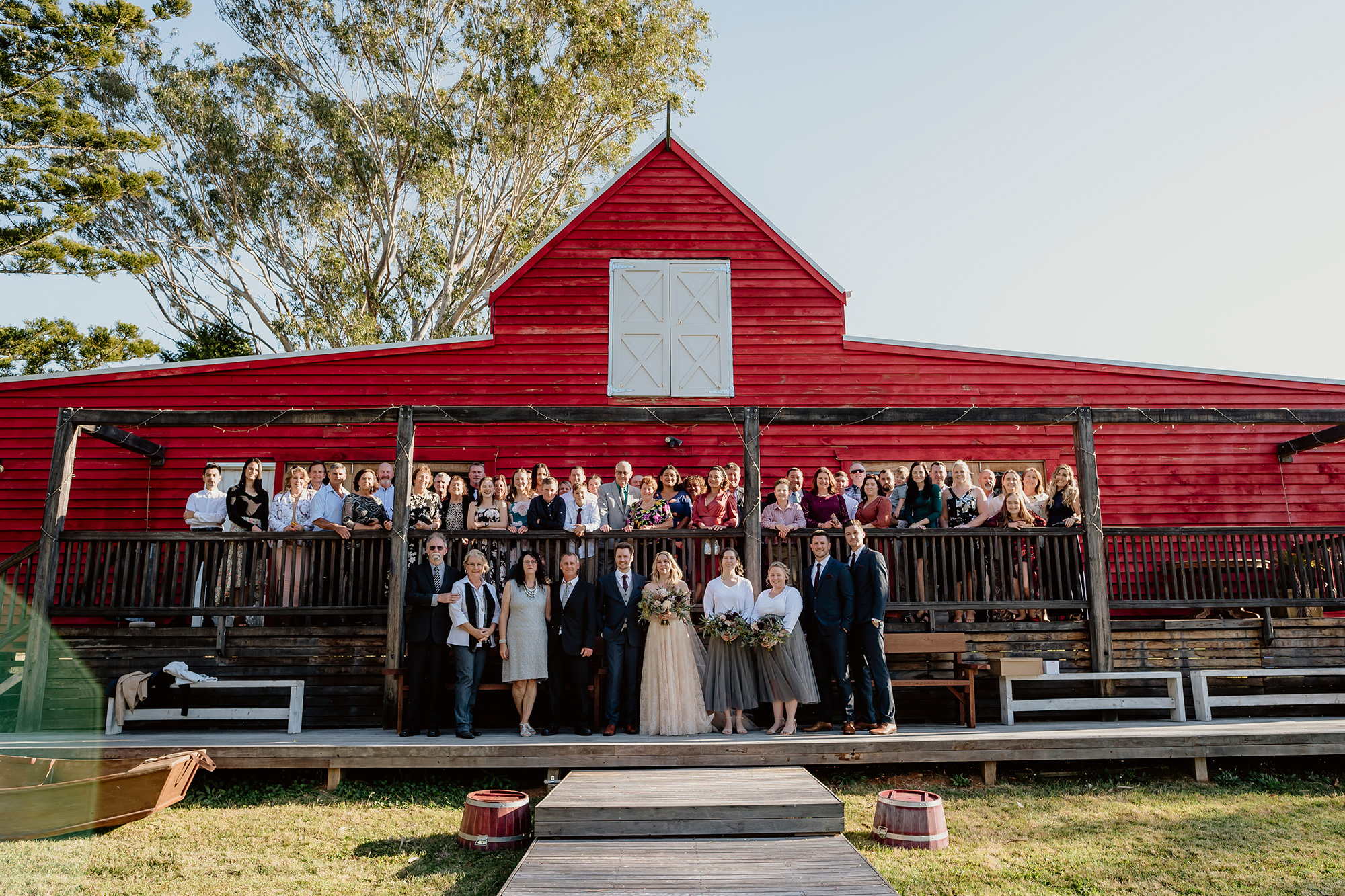 Teamwork makes dream work at Jane and Joel's relaxed rustic wedding ...