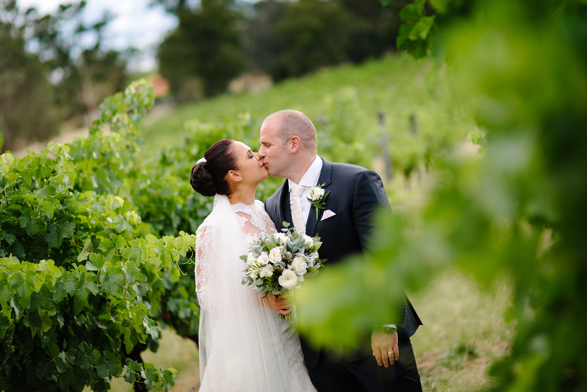 Jasmine_Damir_Vineyard-Wedding_023