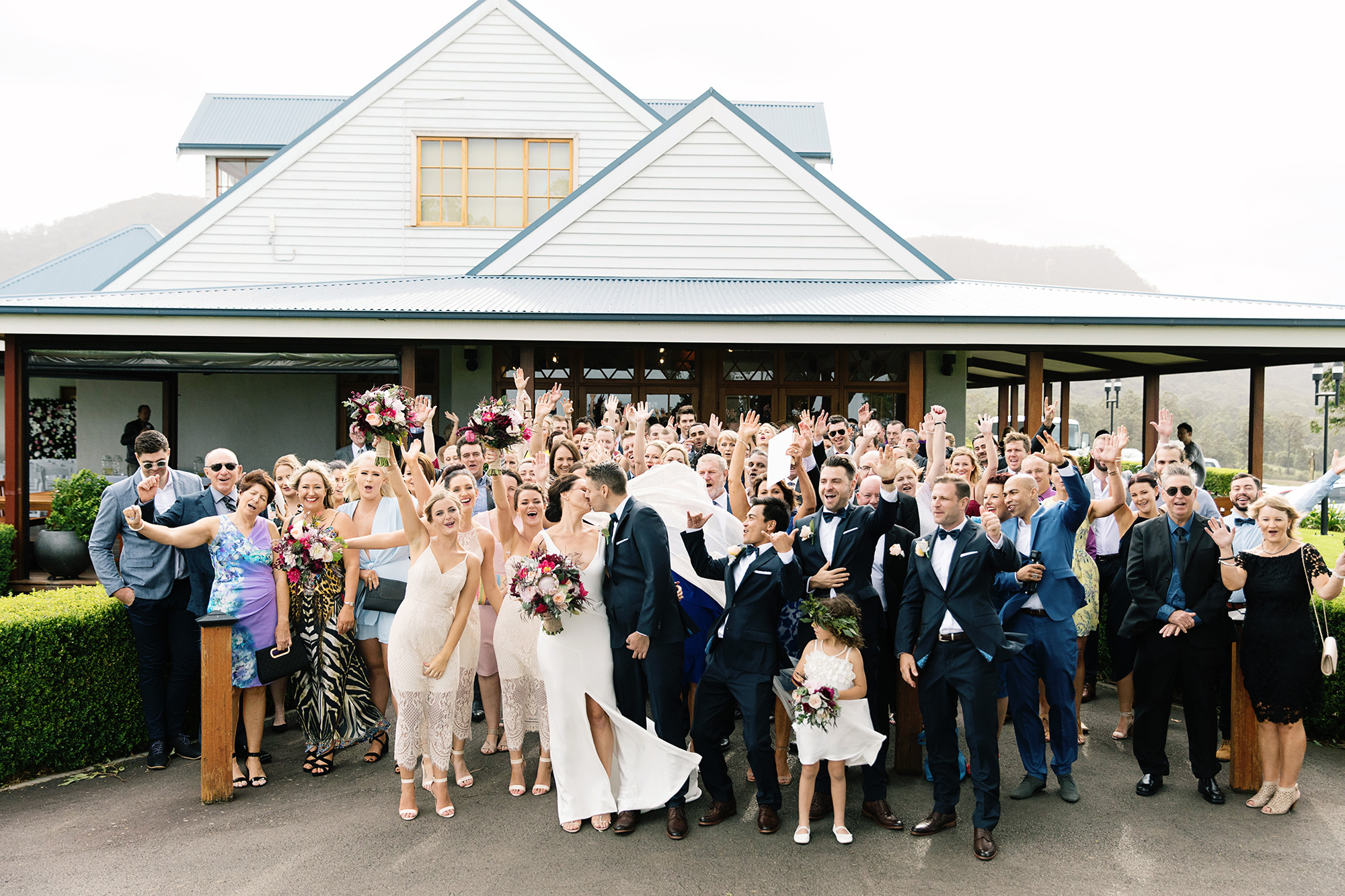 Jemma_Brett_Modern-Elegant-Wedding_Tracy-Beveridge-Photography_017