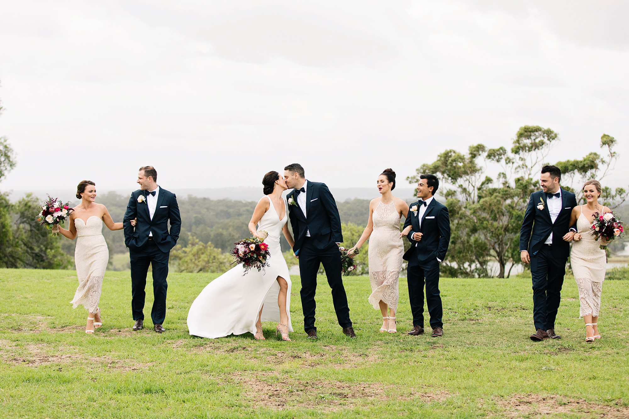 Jemma_Brett_Modern-Elegant-Wedding_Tracy-Beveridge-Photography_018