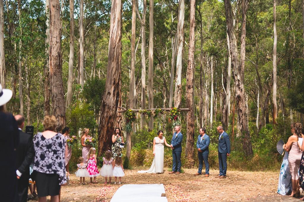 Jemma_Josh_Rustic-Country-Wedding_Ryan-Forster-Photography_025