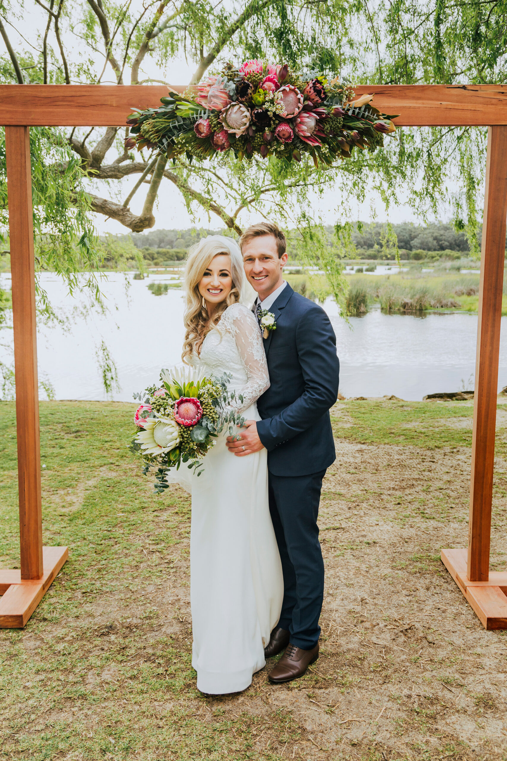 Jemma Ryan Rustic Cave Wedding Simone Addison Photography 032 scaled