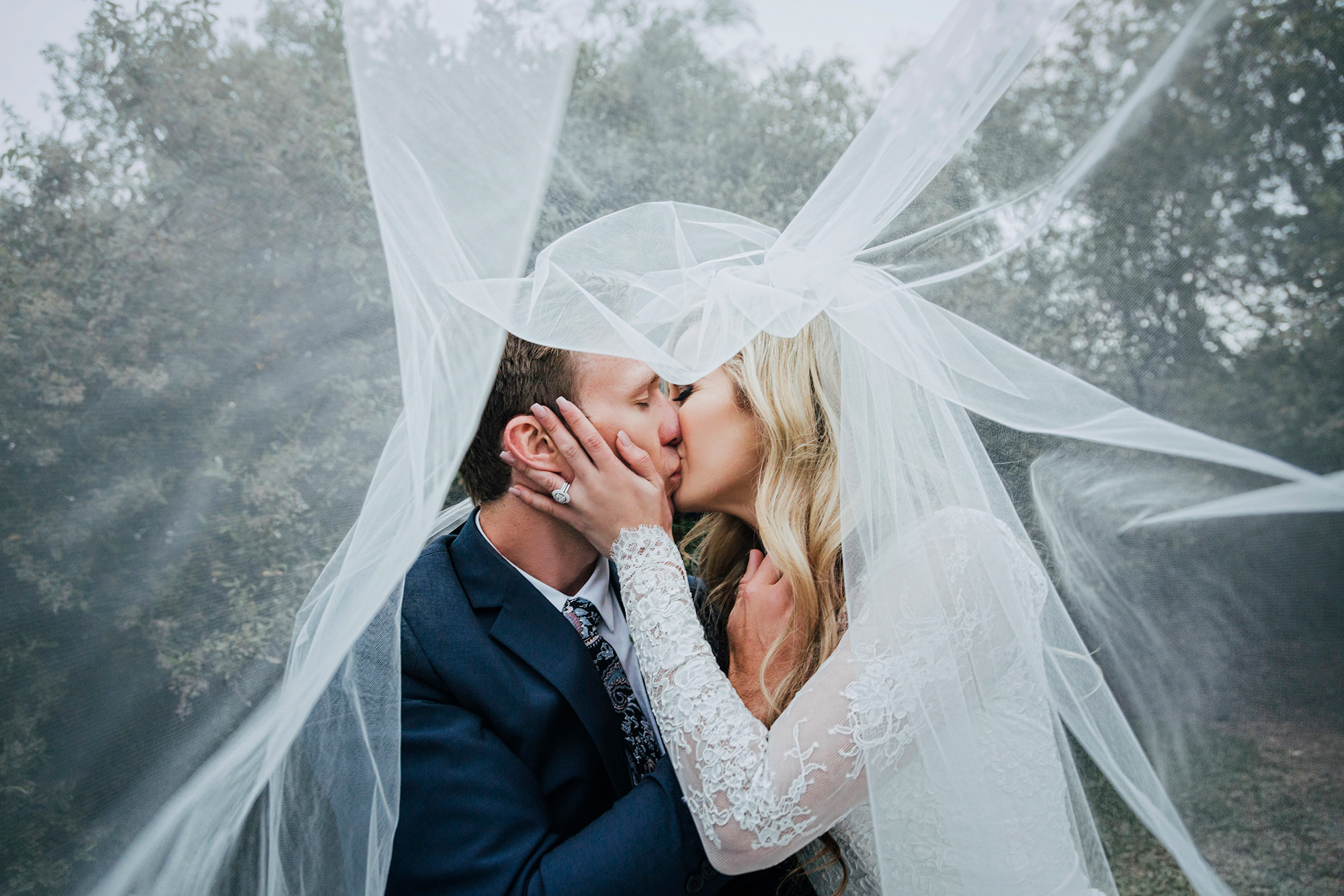 Jemma Ryan Rustic Cave Wedding Simone Addison Photography 043