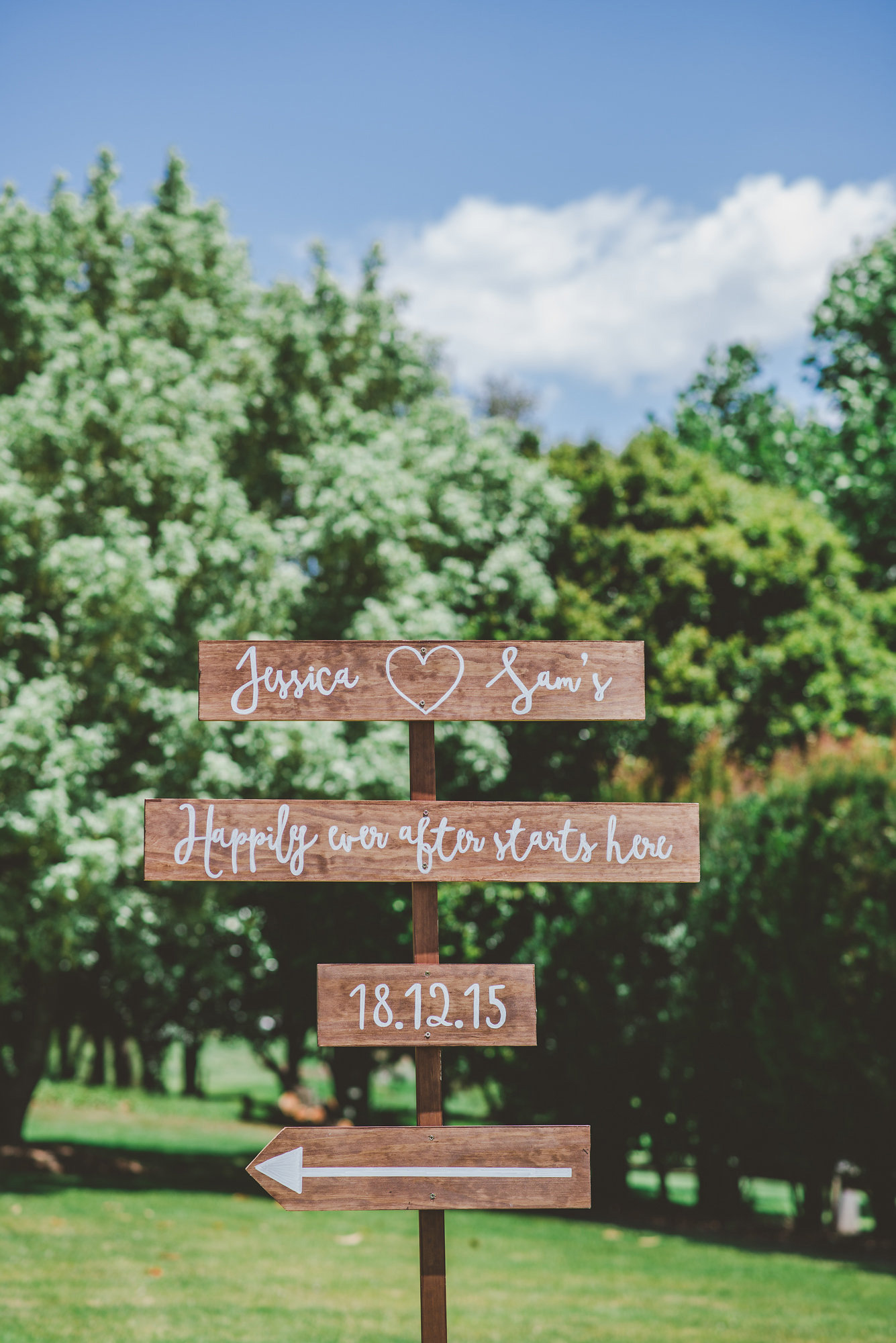 Jessica_Sam_Rustic-Wedding_002