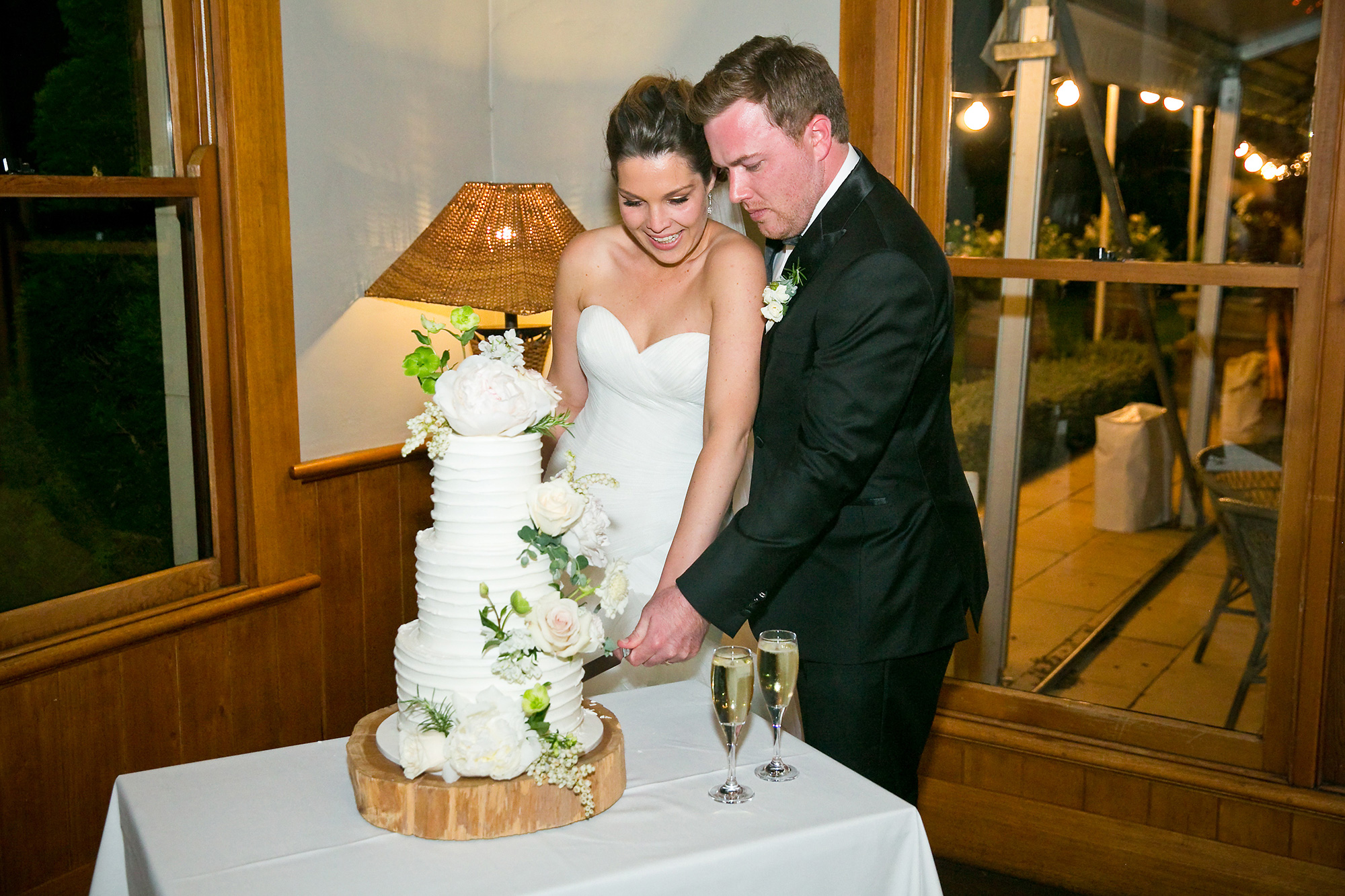 Jessie_Adam_Modern-White-Wedding_McKay-Photography_050