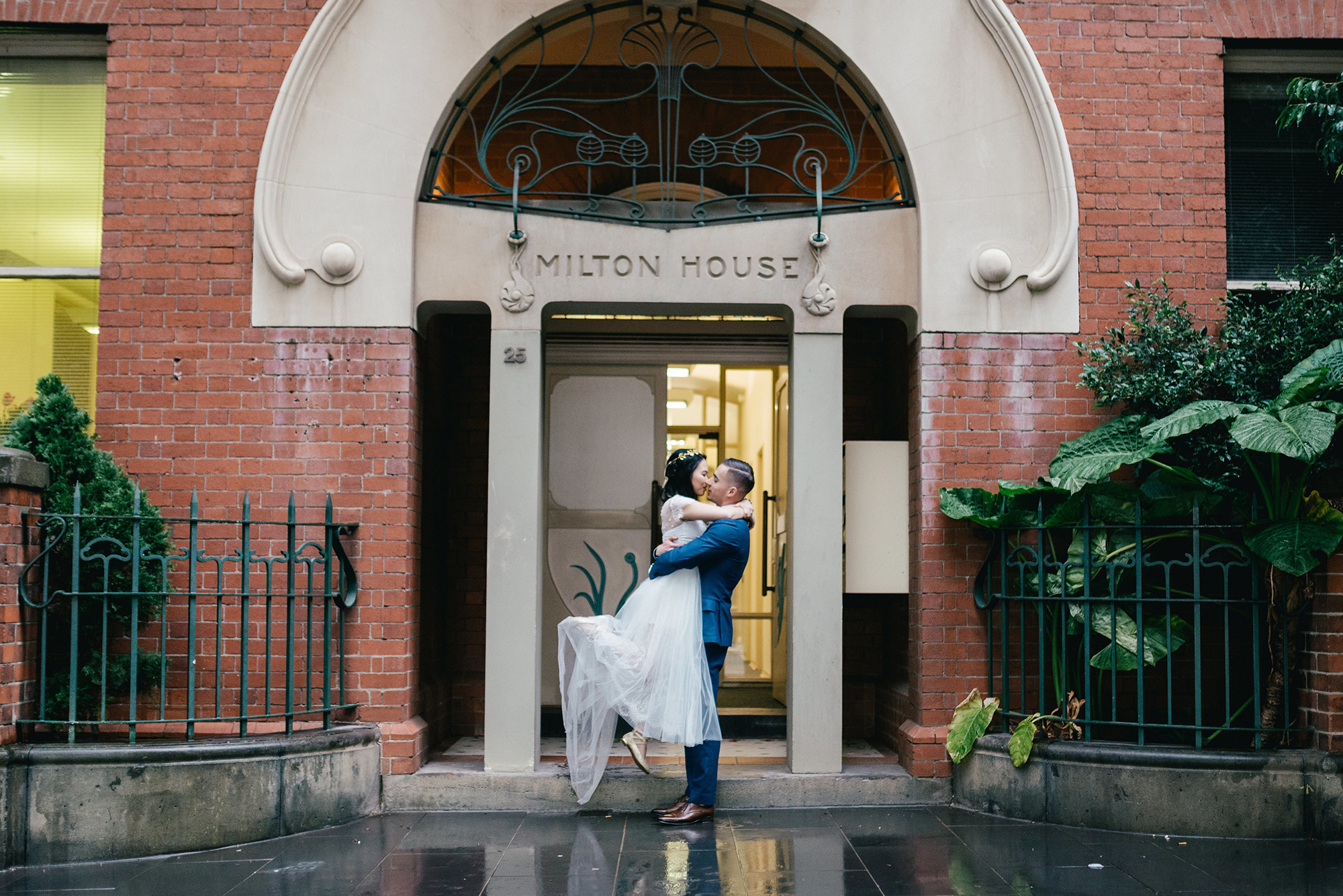 Jojo Luis Romantic City Wedding Kenneth Lim Photographer 044