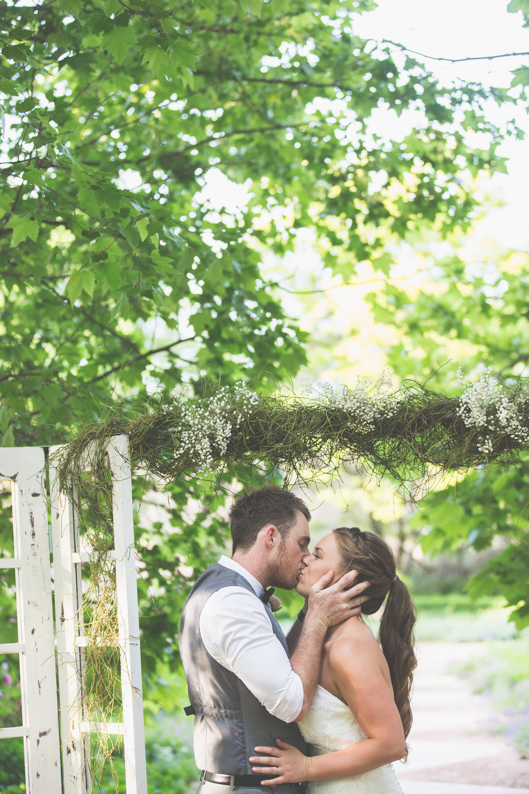 Kathryn_Justin_Rustic-Garden-Wedding_040