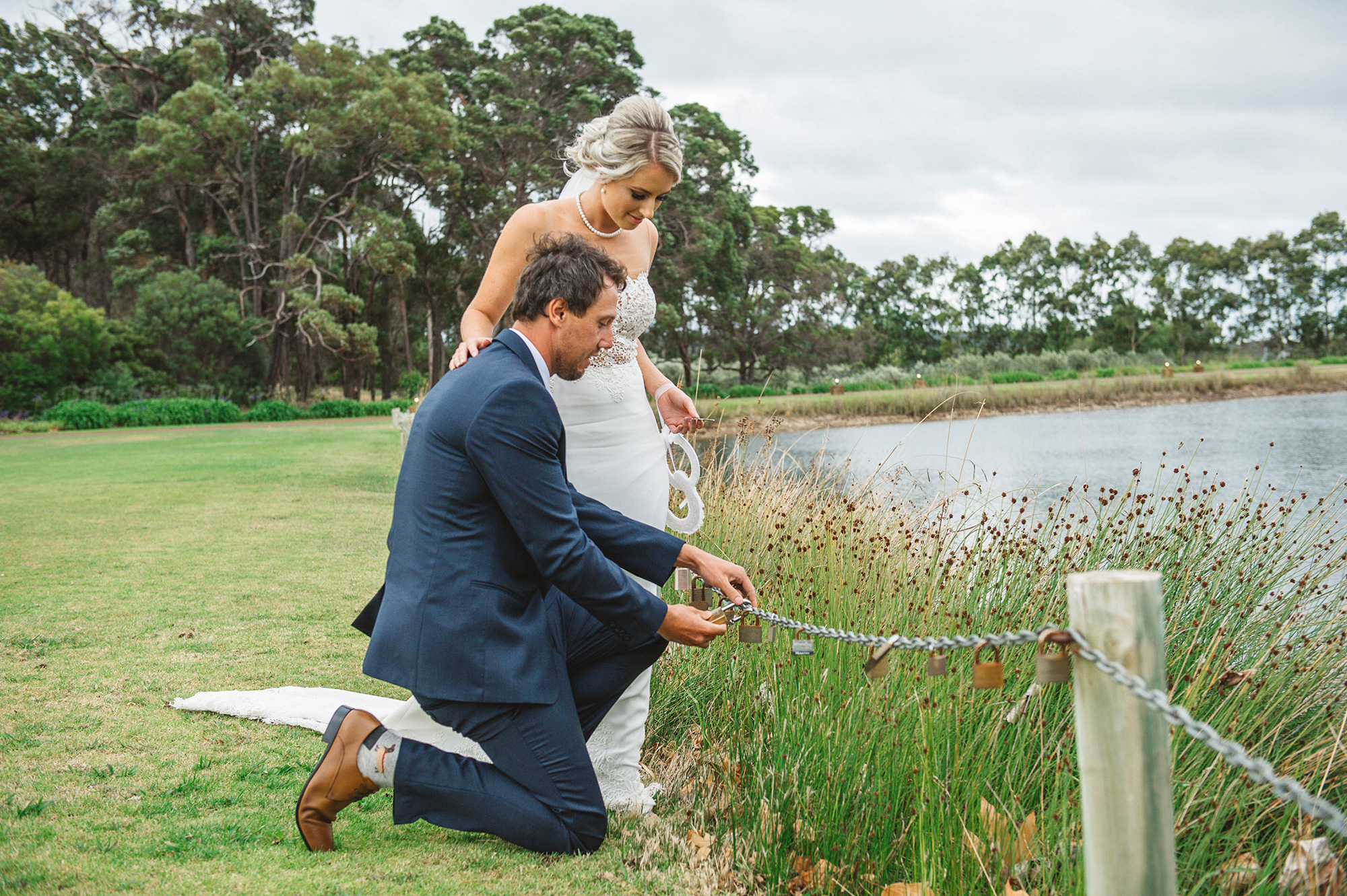 Kayley_Scott_Country-Vineyard-Wedding_026