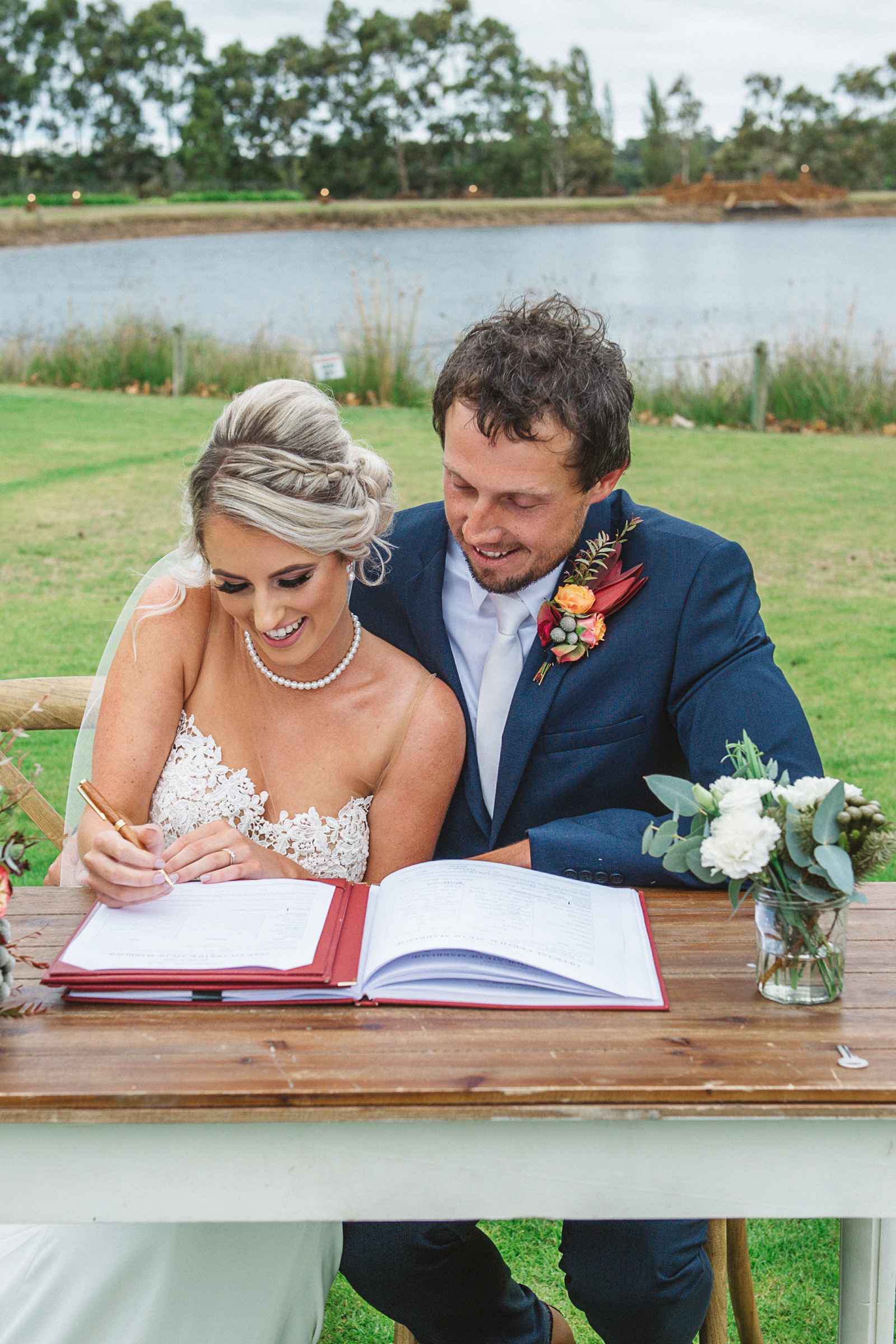 Kayley_Scott_Country-Vineyard-Wedding_SBS_018