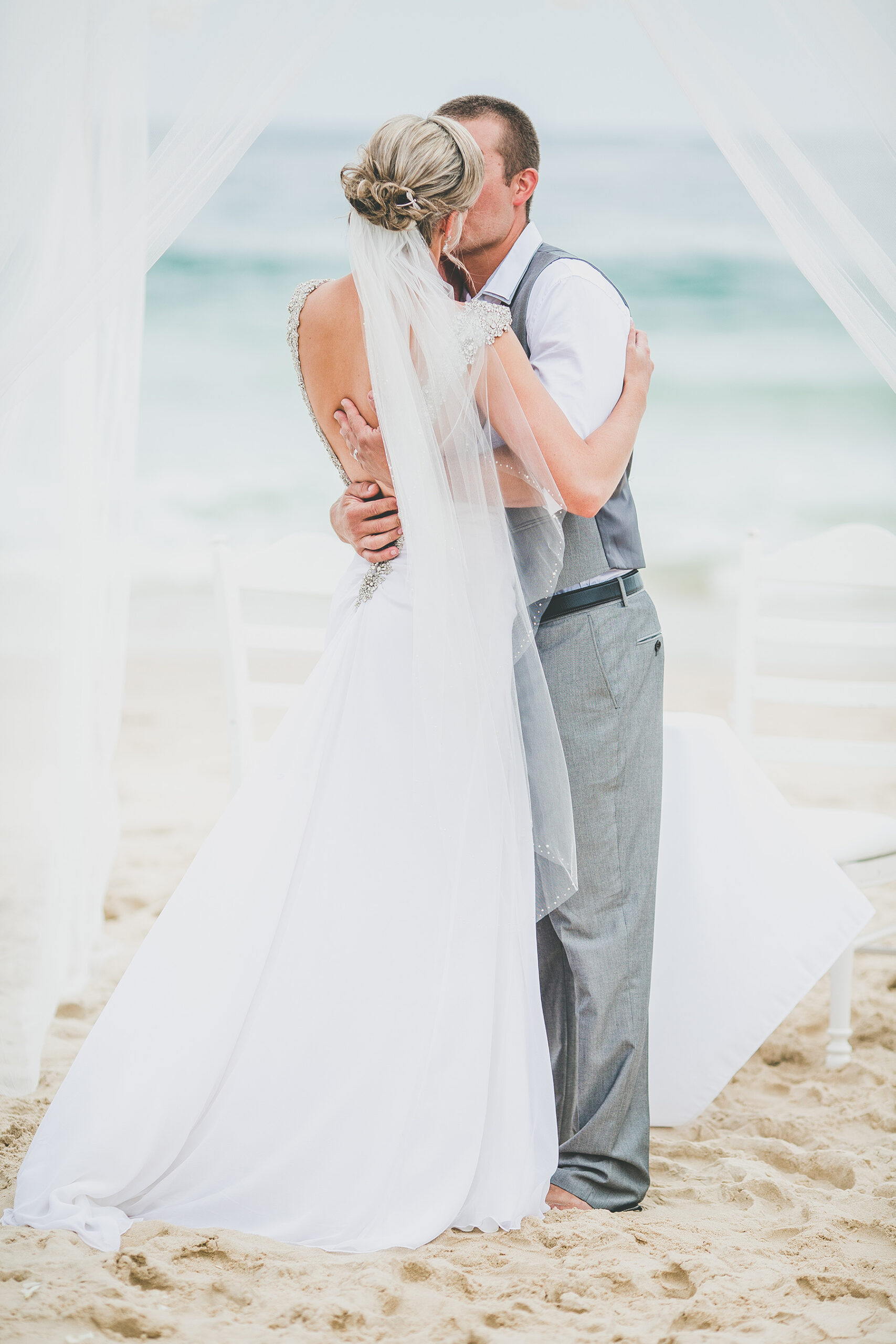 Kaylie_Patrick_Vintage-Beach-Wedding_024