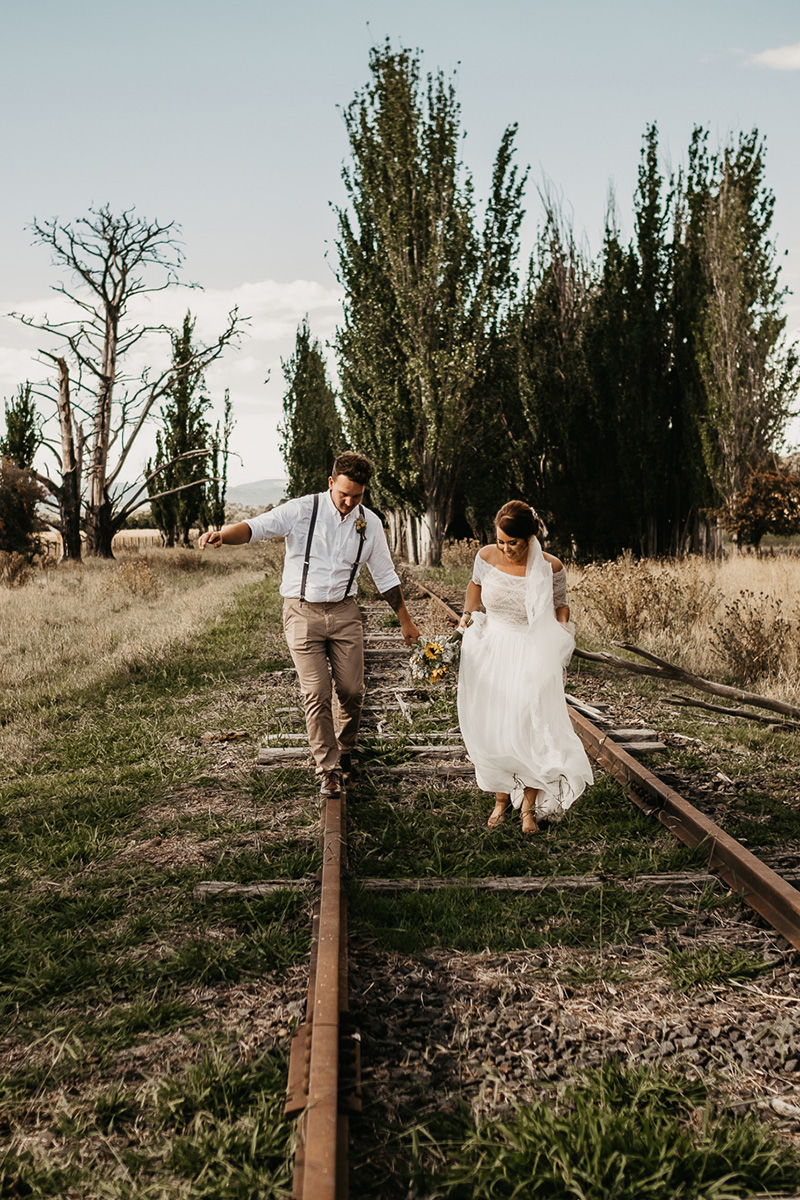 Kelly Alex Rustic Farm Wedding Daniel Milligan Photography SBS 017