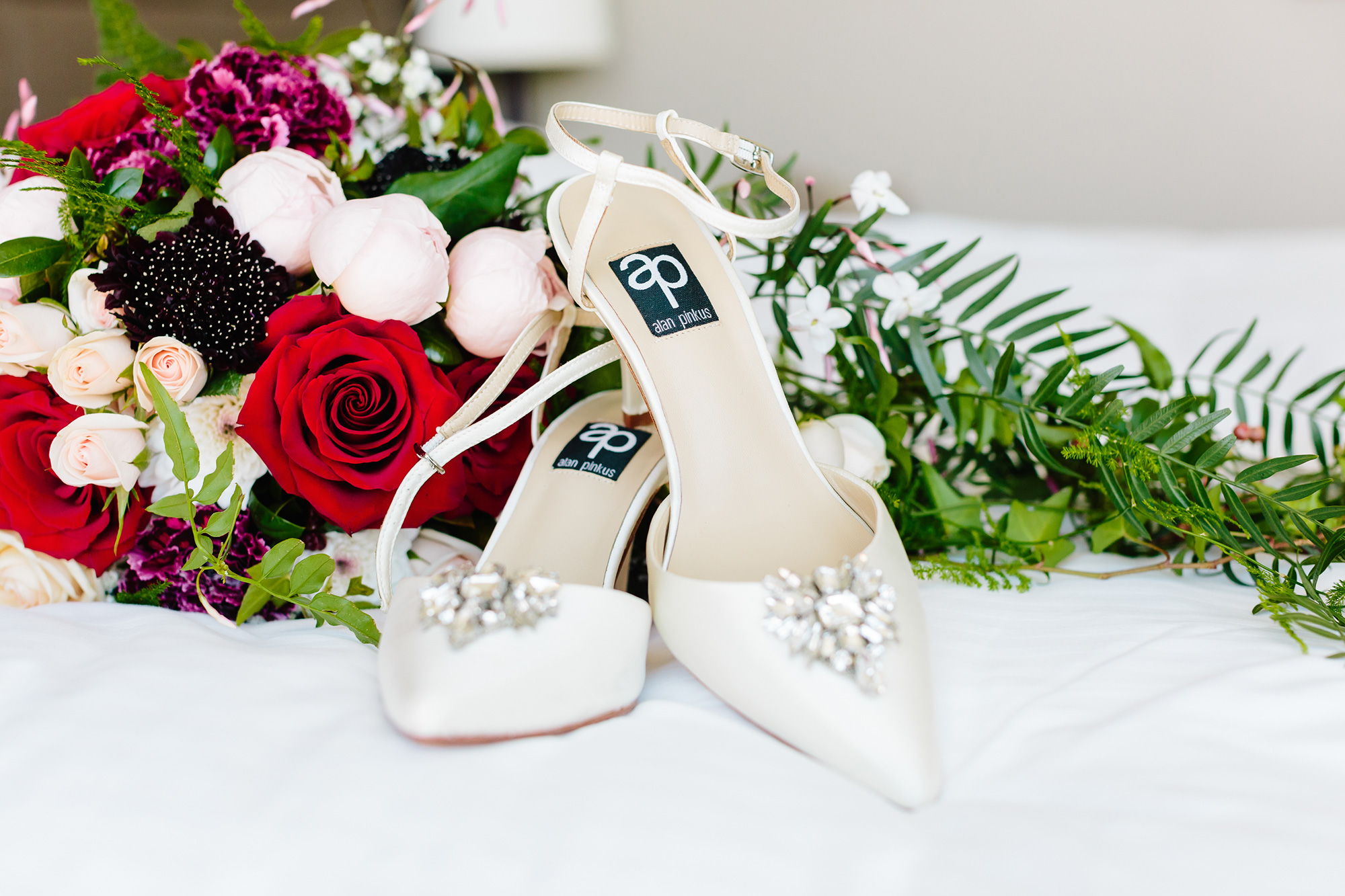 Kharlee_Daniel_Romantic-Vintage-Wedding_Compose-Photography_003