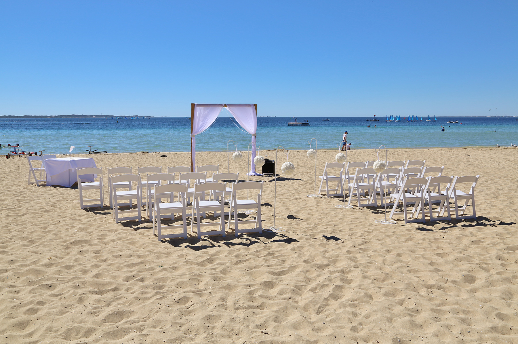 Kim_James_Beach-Wedding_004