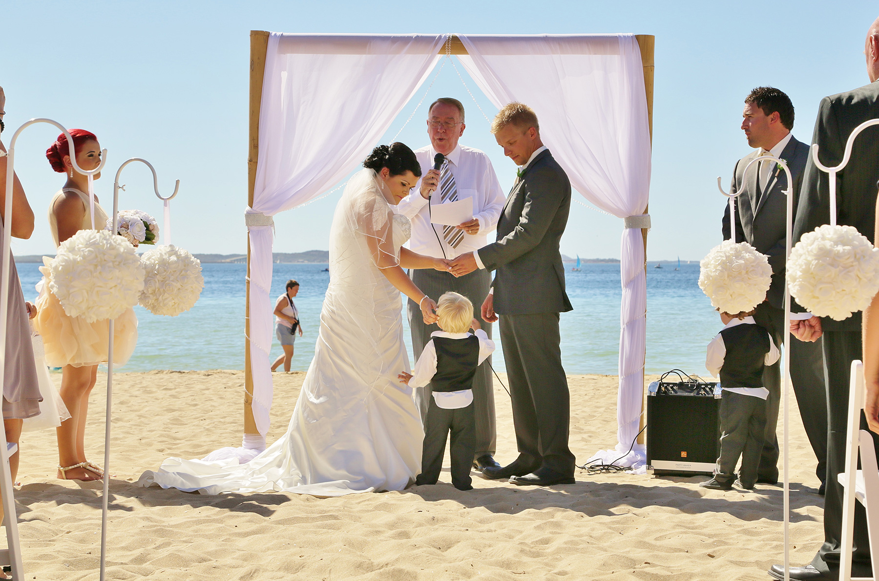 Kim_James_Beach-Wedding_005