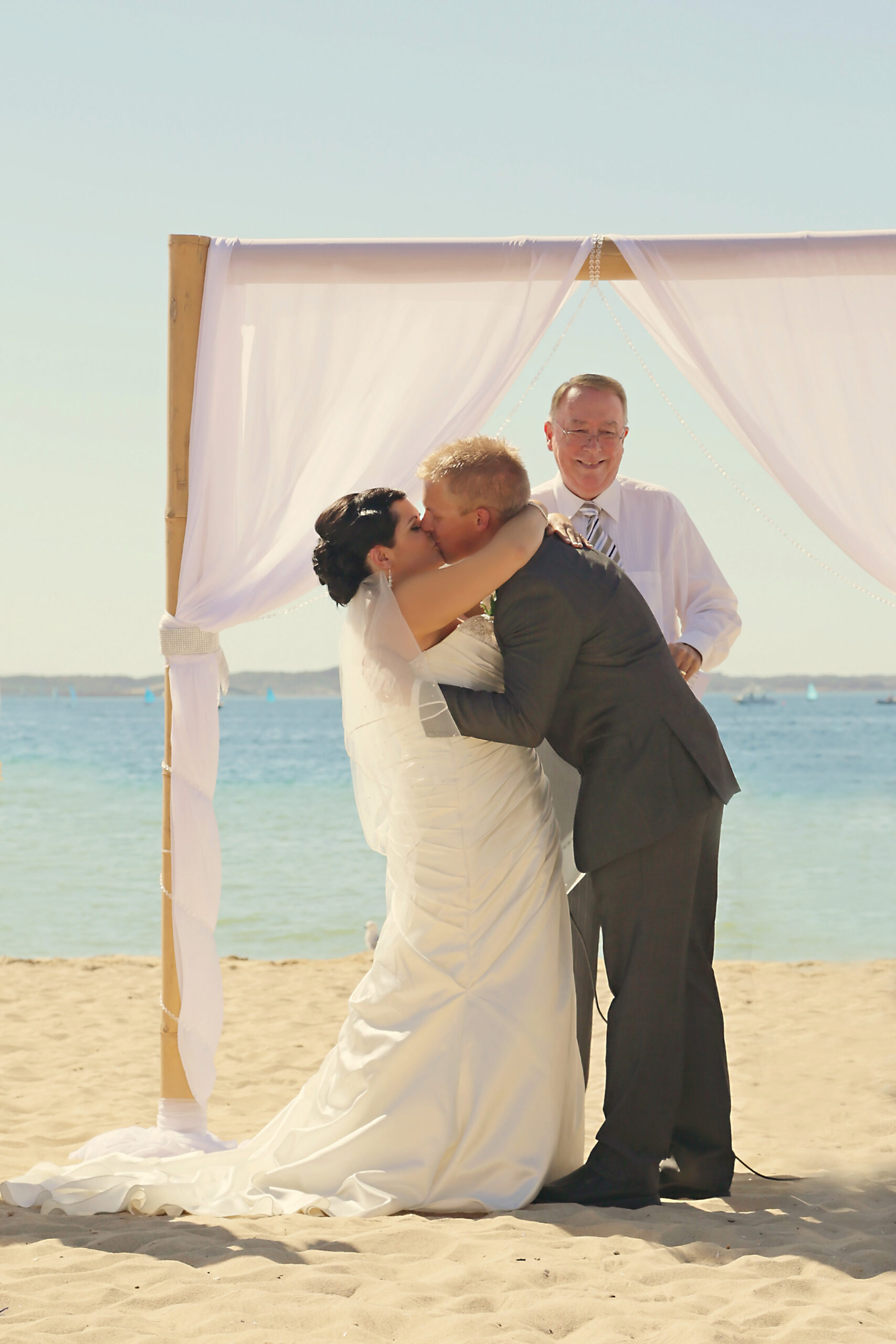 Kim_James_Beach-Wedding_007