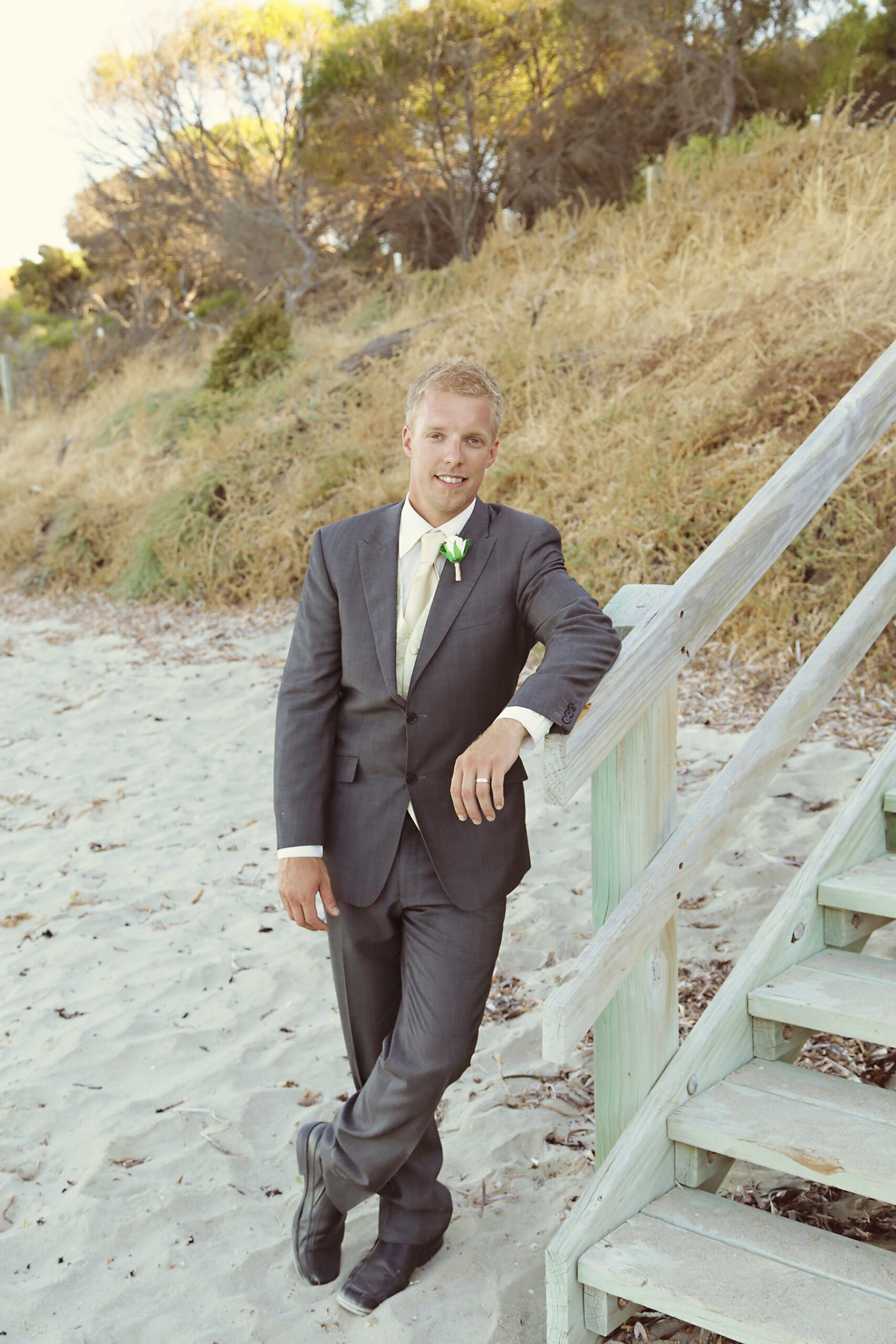 Kim_James_Beach-Wedding_025