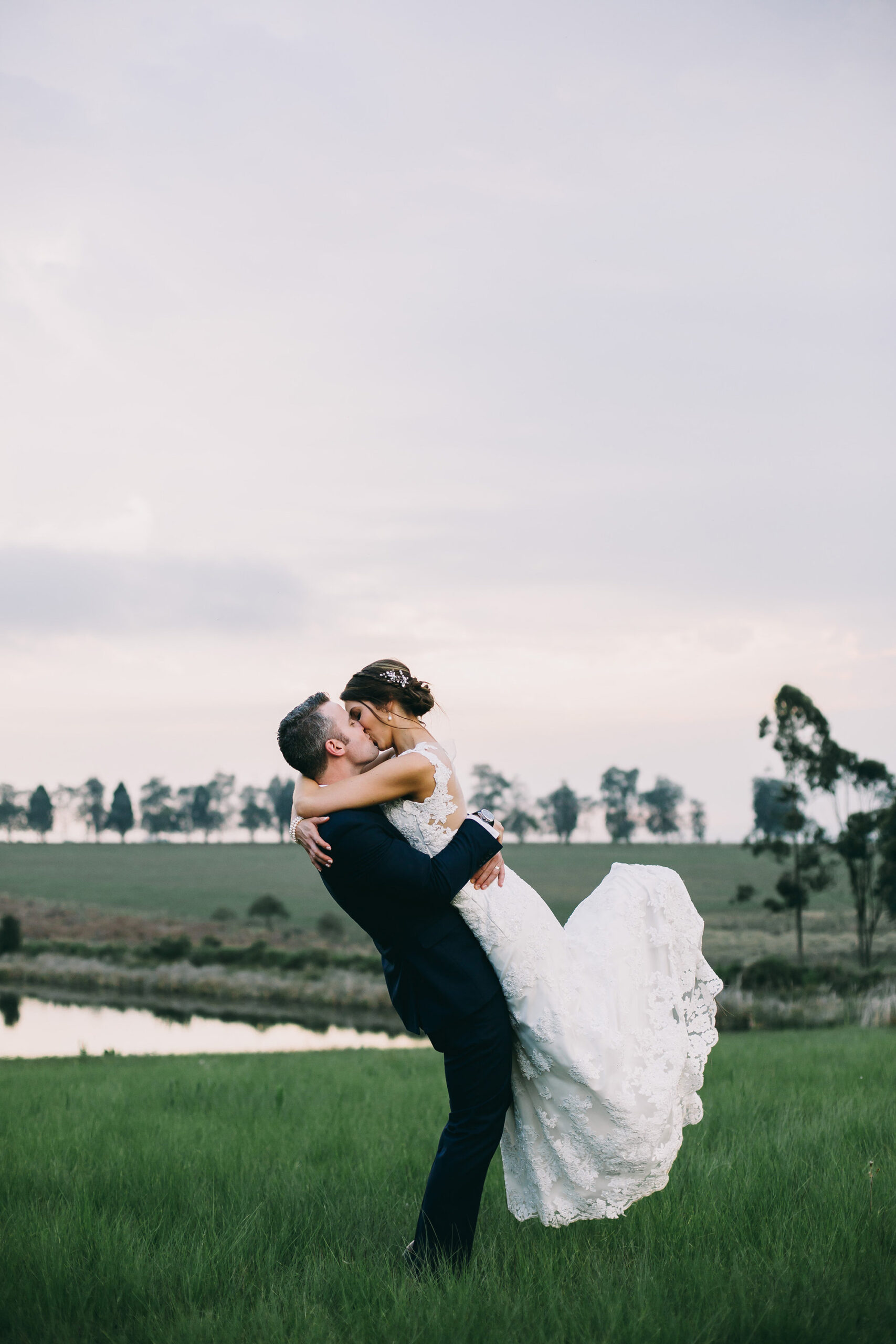 Kim_Matt_Farm-Wedding_SBS_006