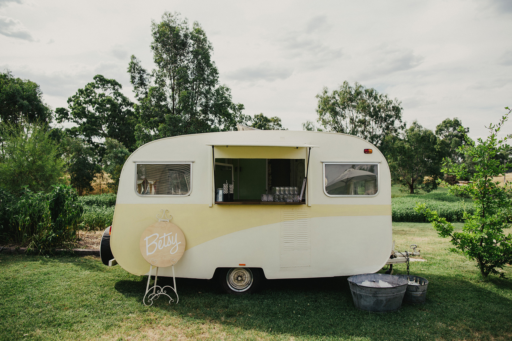 Rustic butter factory sets scene for Kim and Rob's vintage wedding ...