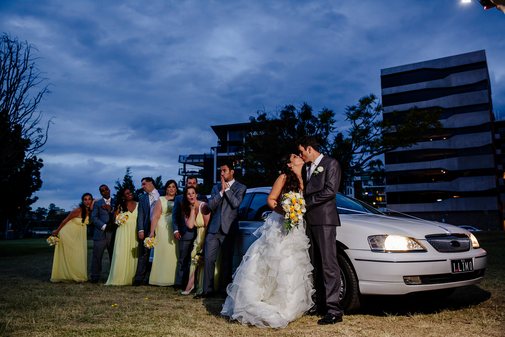 Koren_Johnny_Modern-Fun-Wedding_028