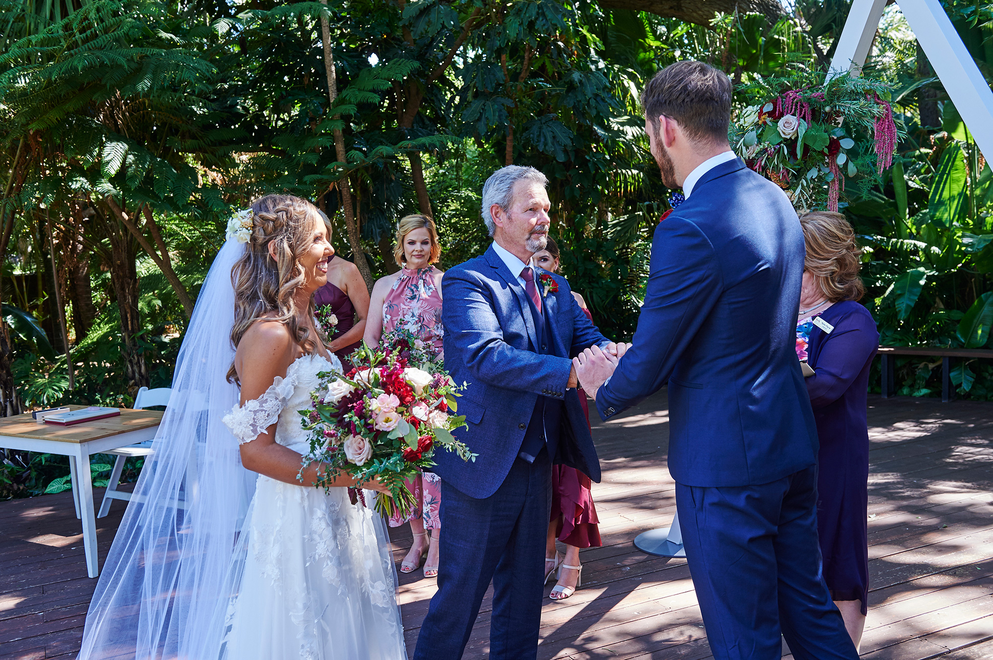 Kristina Sam Relaxed Rustic Wedding Peter Edwards Photography 016