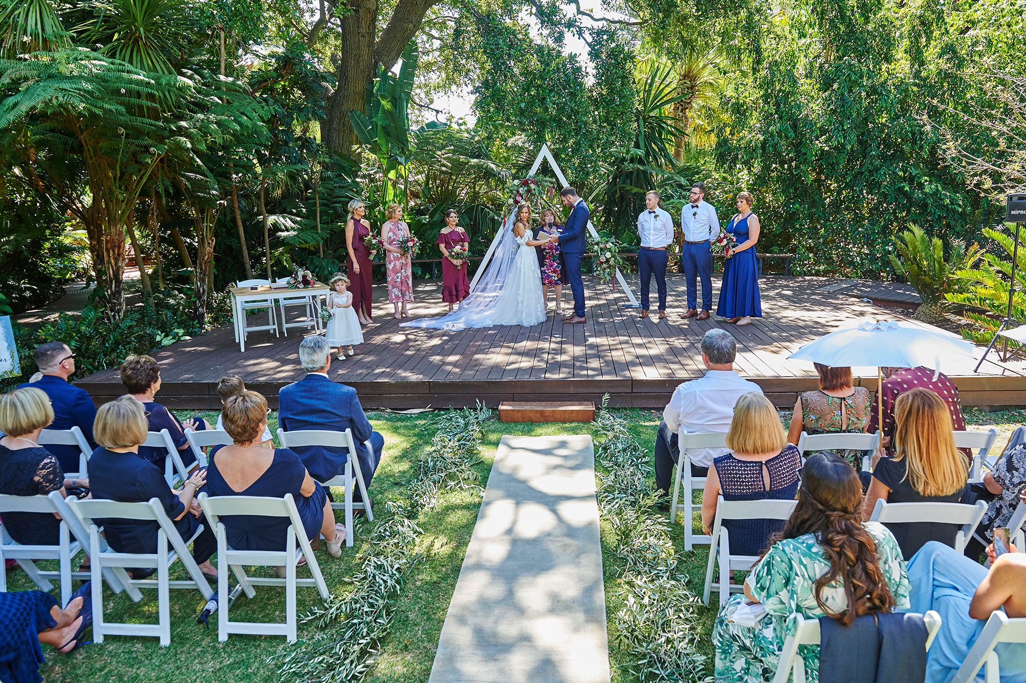 Kristina Sam Relaxed Rustic Wedding Peter Edwards Photography 017