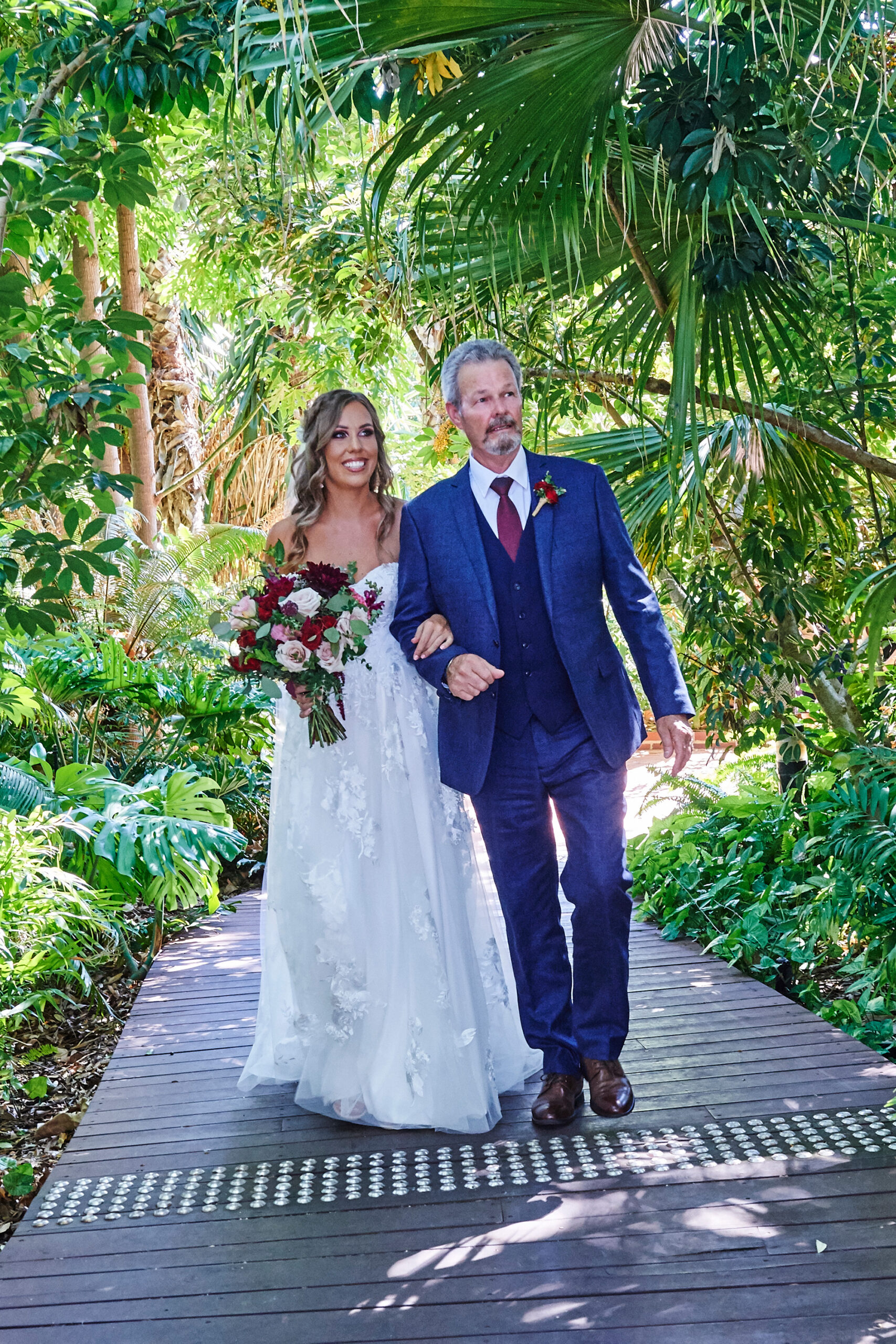 Kristina Sam Relaxed Rustic Wedding Peter Edwards Photography SBS 014 scaled