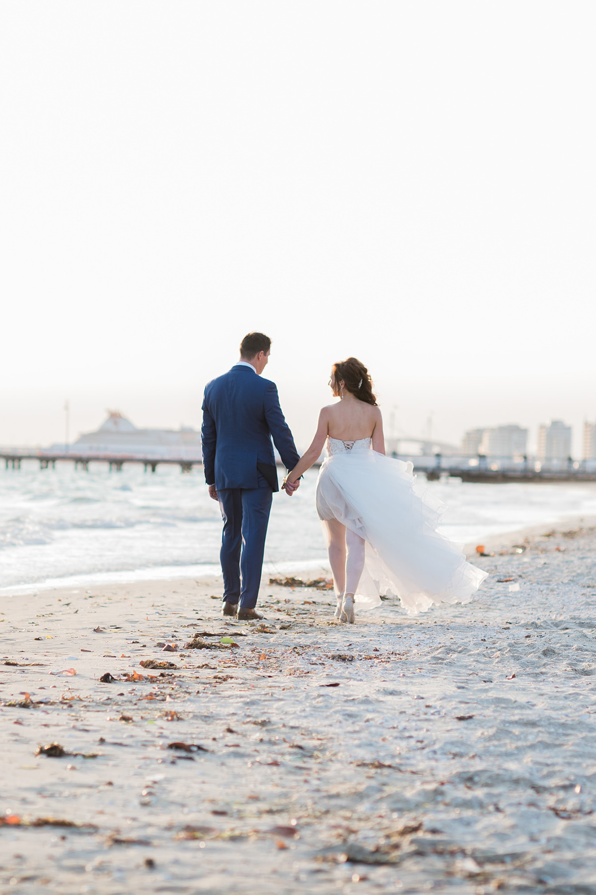 Kristy_Matthew_Beach-Wedding_SBS_027