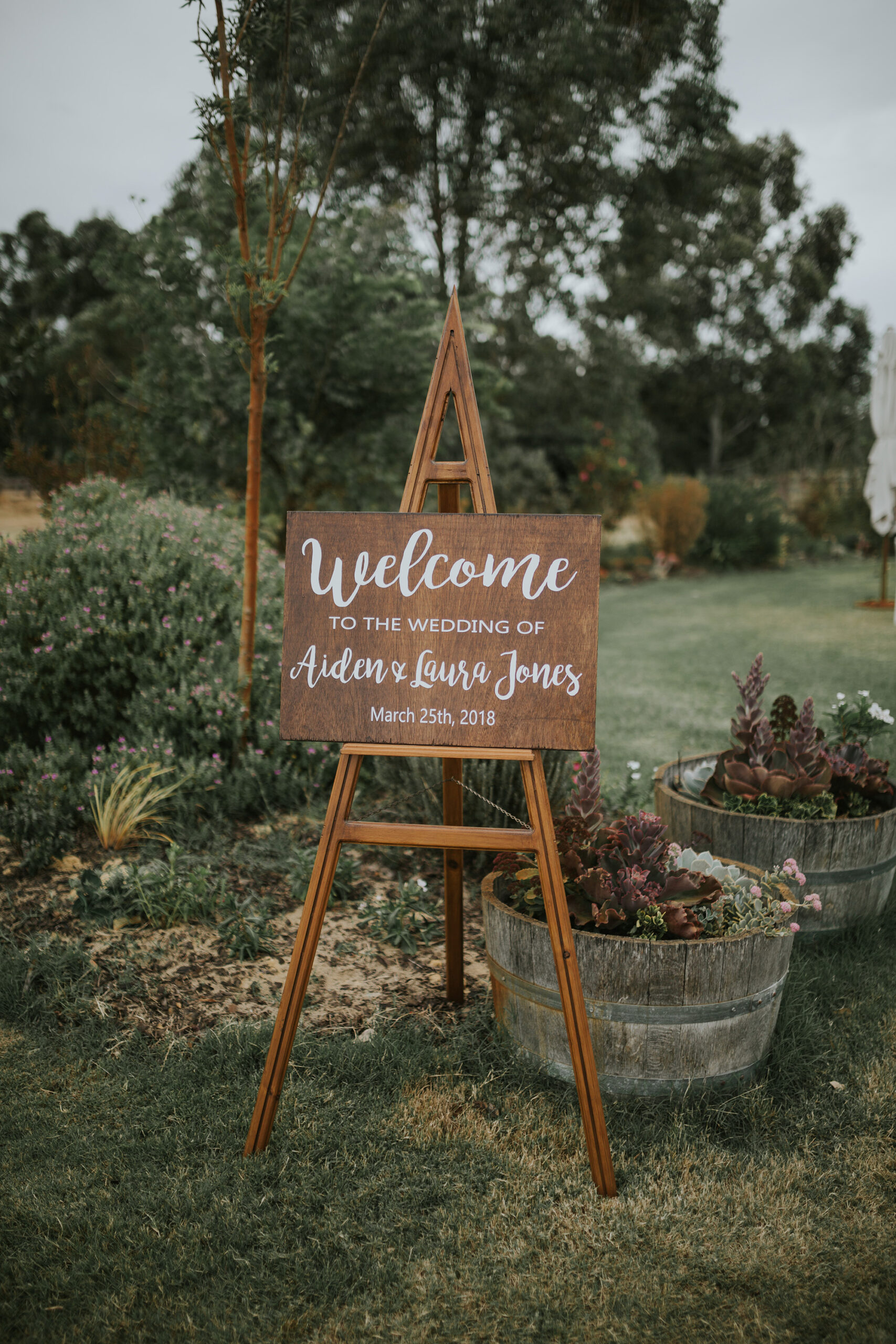 Laura_Aiden_Rustic-Wedding_Ebony-Blush-Photography_SBS_001