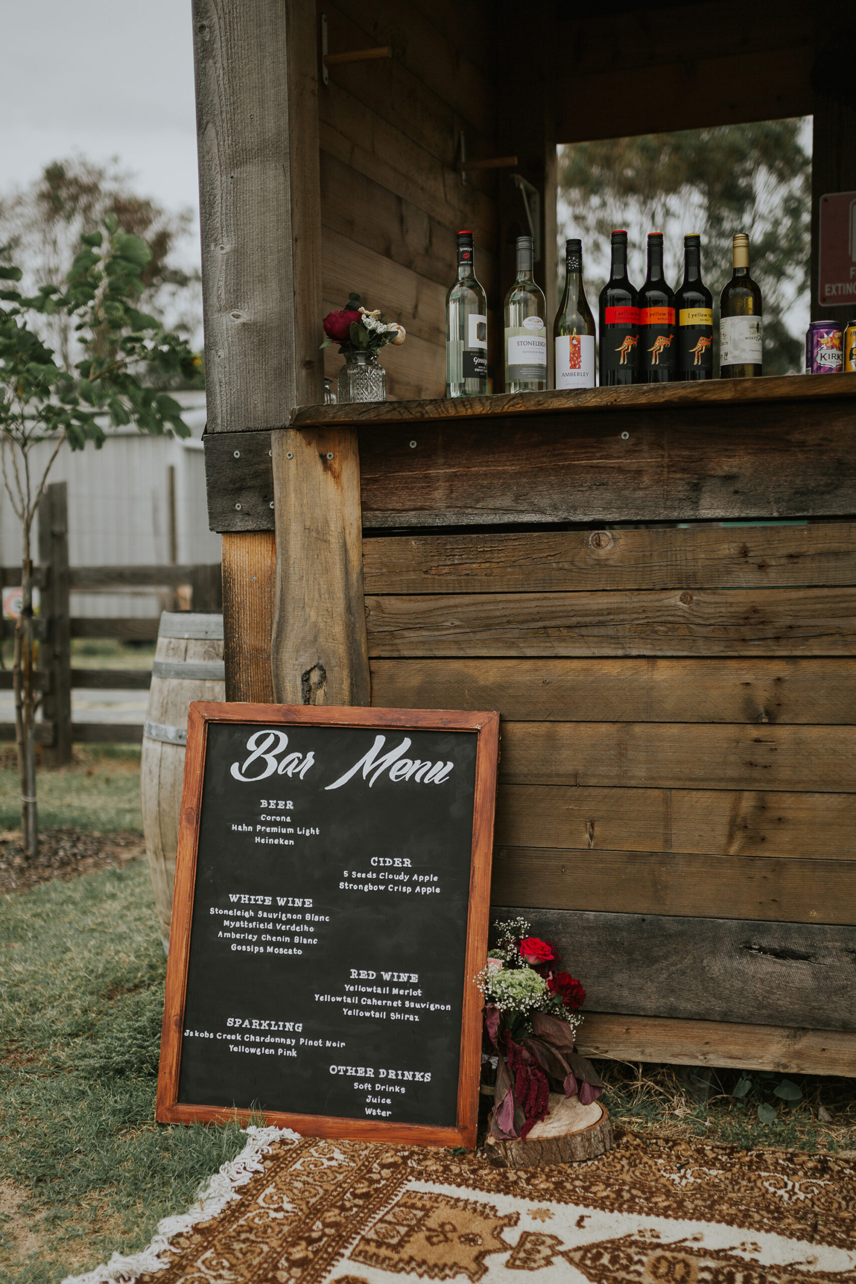 Laura_Aiden_Rustic-Wedding_Ebony-Blush-Photography_SBS_029