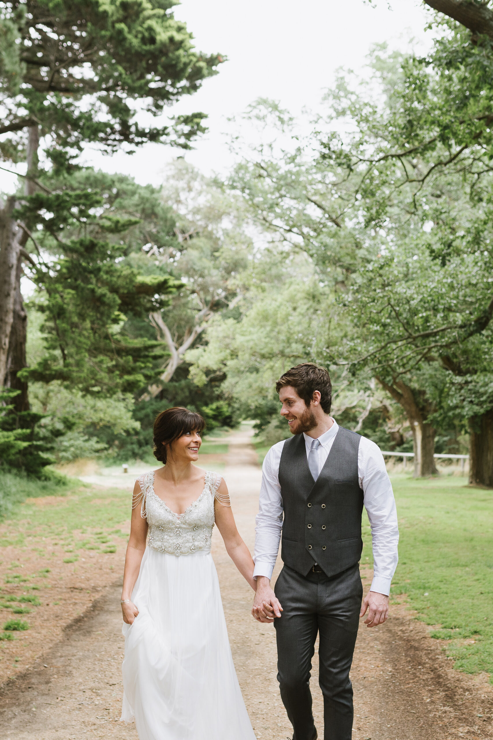 Laura_Daniel_Country-Rustic-Wedding_Nicholas-Joel-Photography_SBS_013