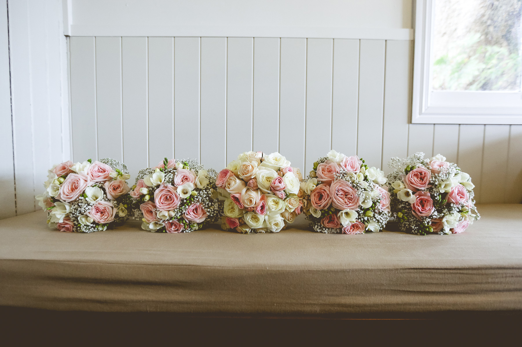 Laura_Nathan_Rustic-Vintage-Wedding_019