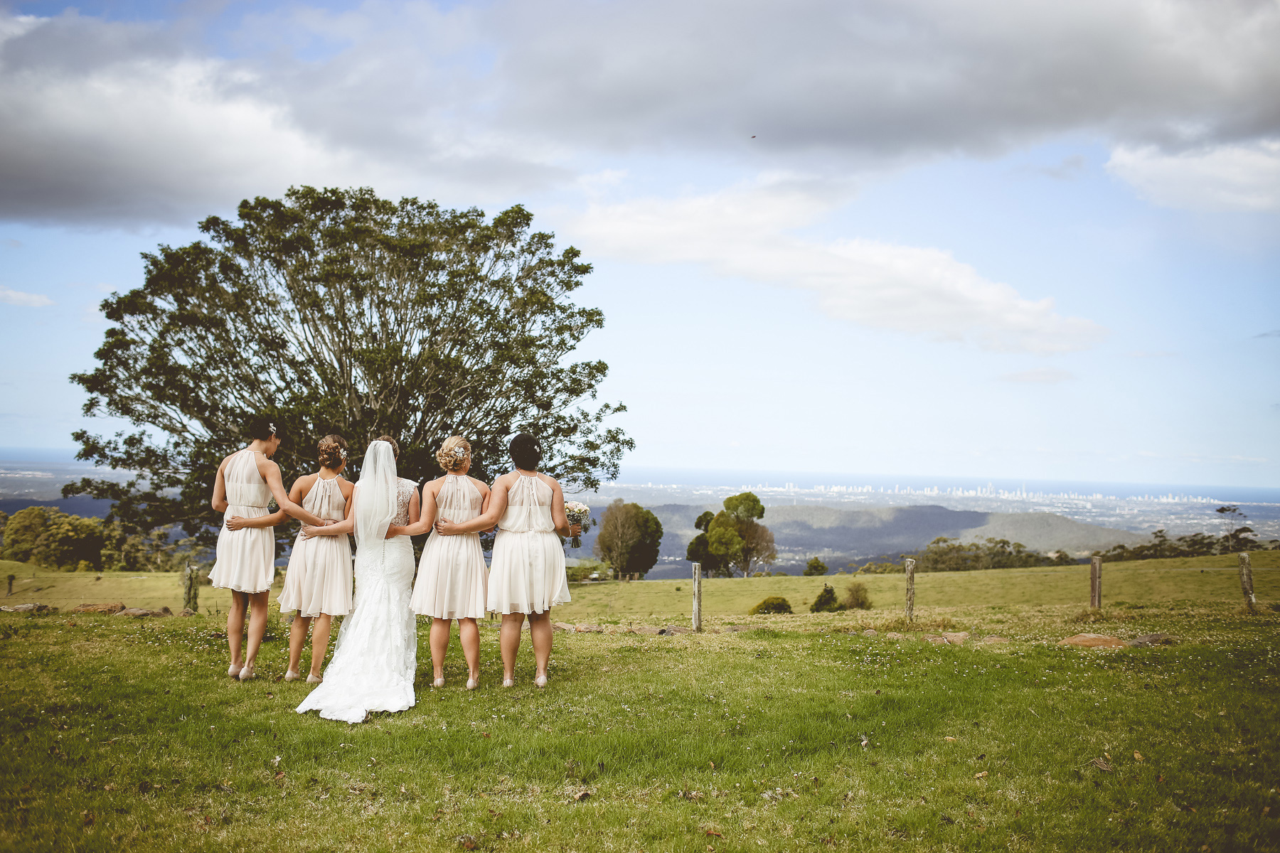 Laura_Nathan_Rustic-Vintage-Wedding_027