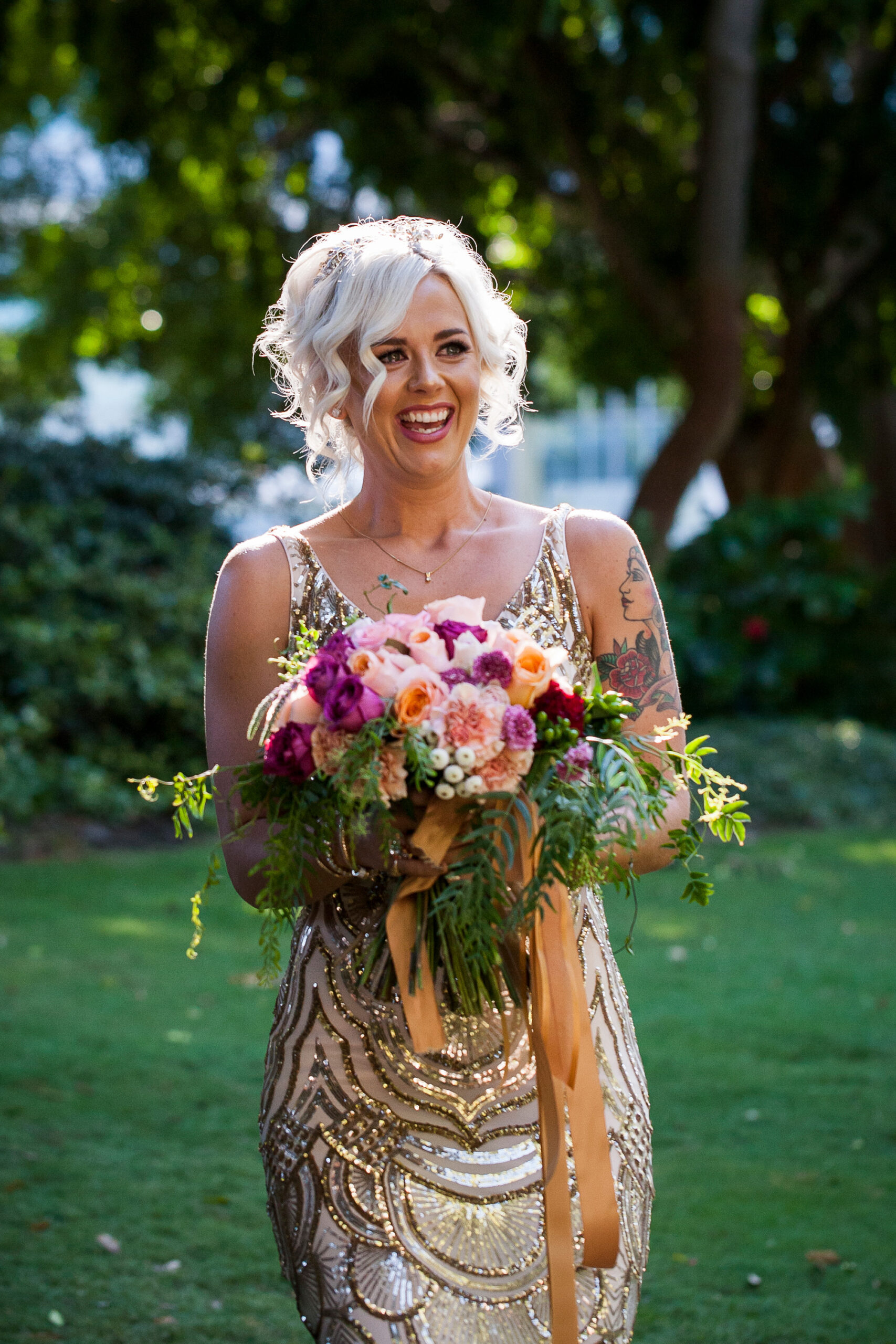 Lauren_Erin_Elegant-Garden-Wedding_Sara-Hannagan-Photography_SBS_008