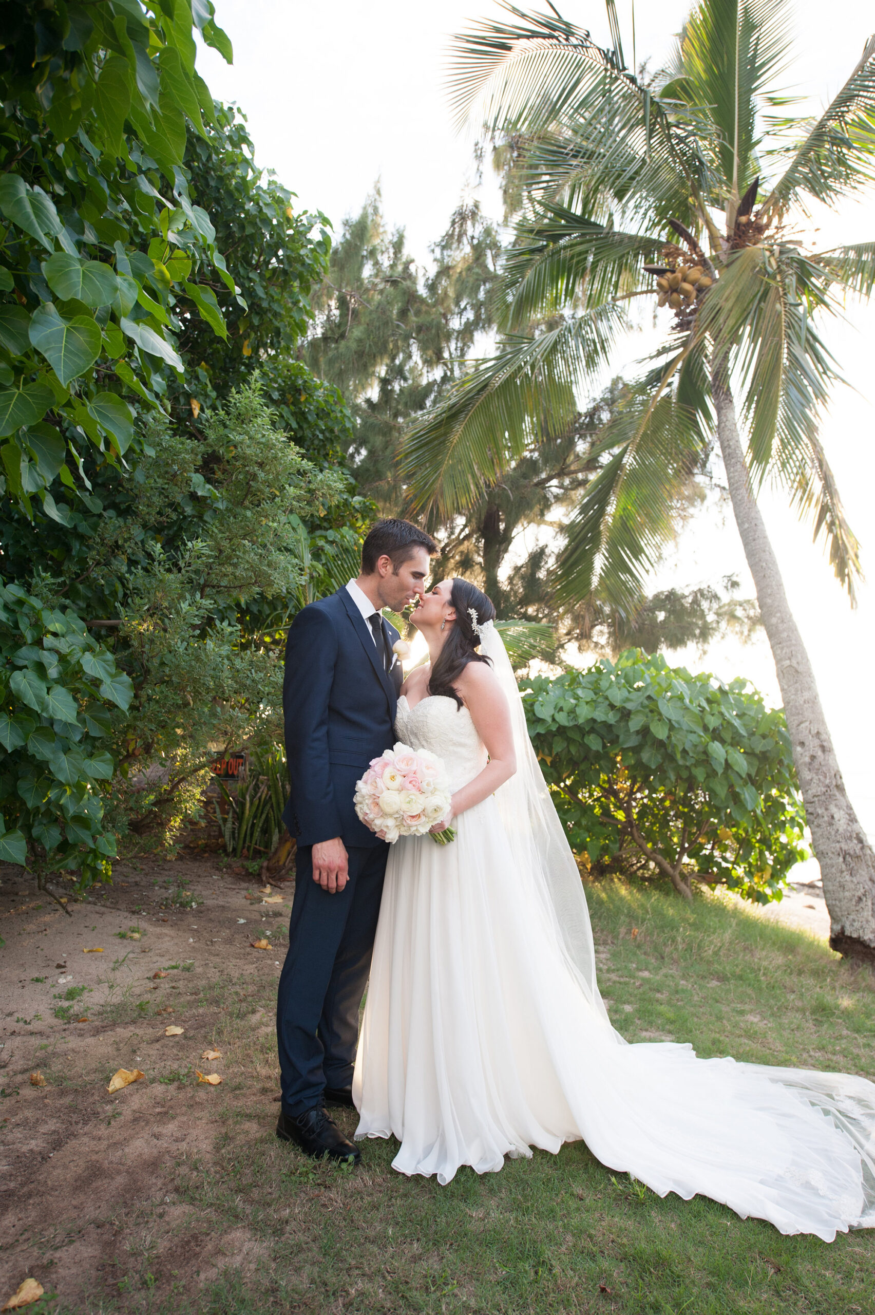 Lauren_James_Hawaii-Wedding_019