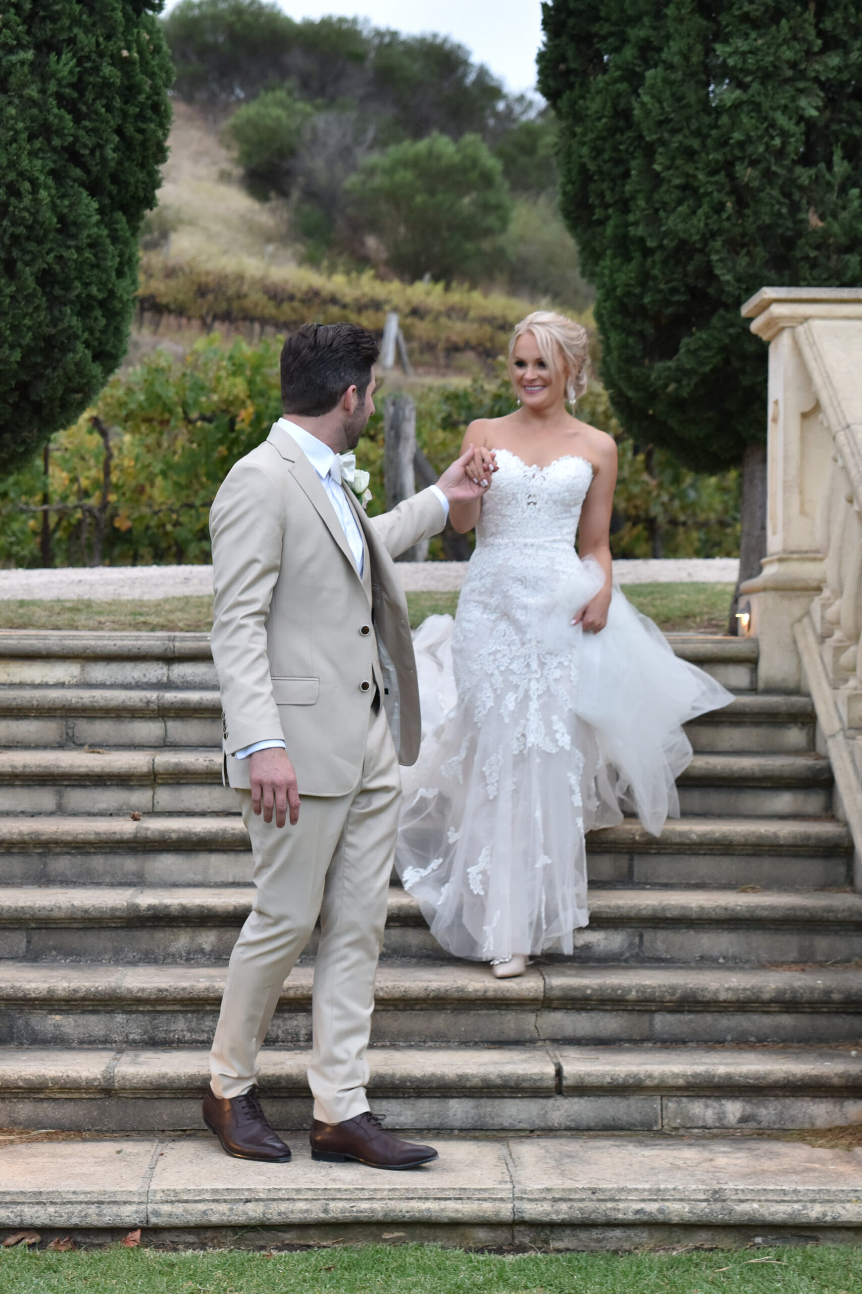 Leah_Shane_Elegant-Vineyard-Wedding_Jonathon-Colovos_SBS_029