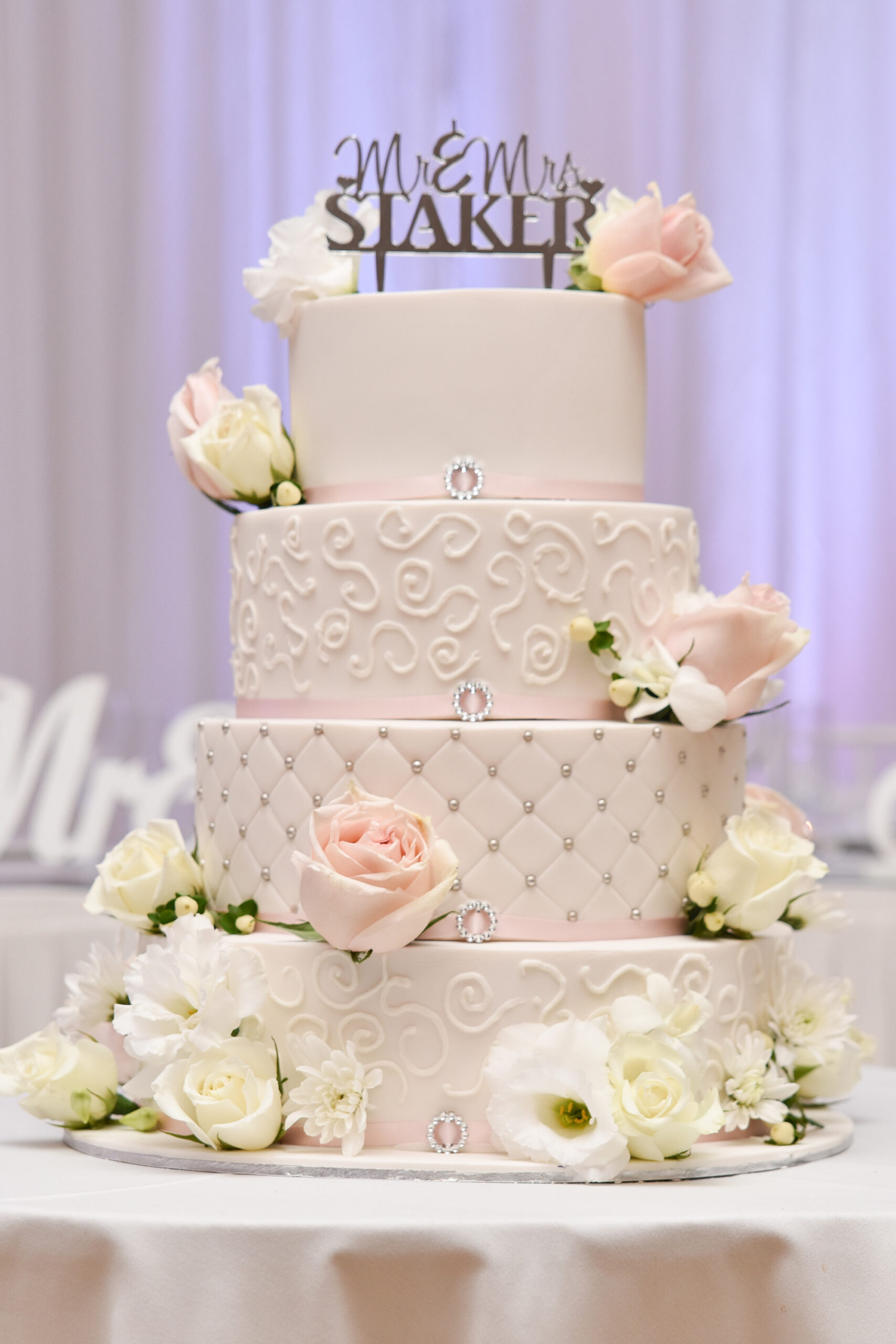 Leah_Shane_Elegant-Vineyard-Wedding_Jonathon-Colovos_SBS_031